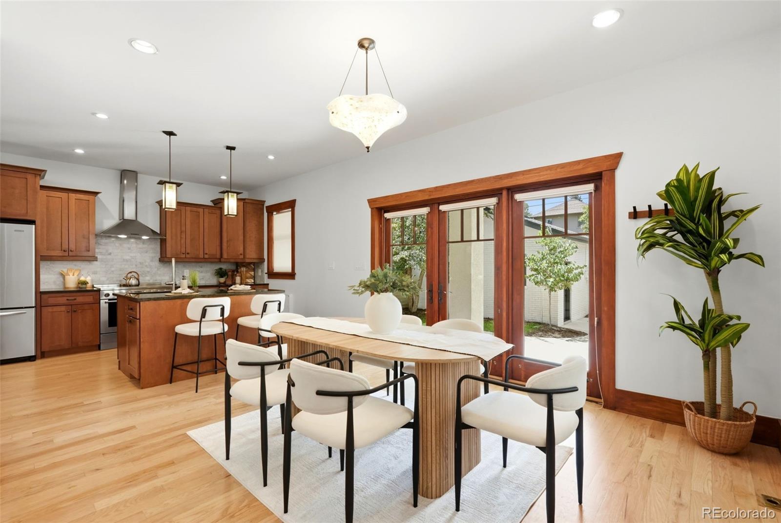 MLS Image #15 for 953 n fillmore street,denver, Colorado