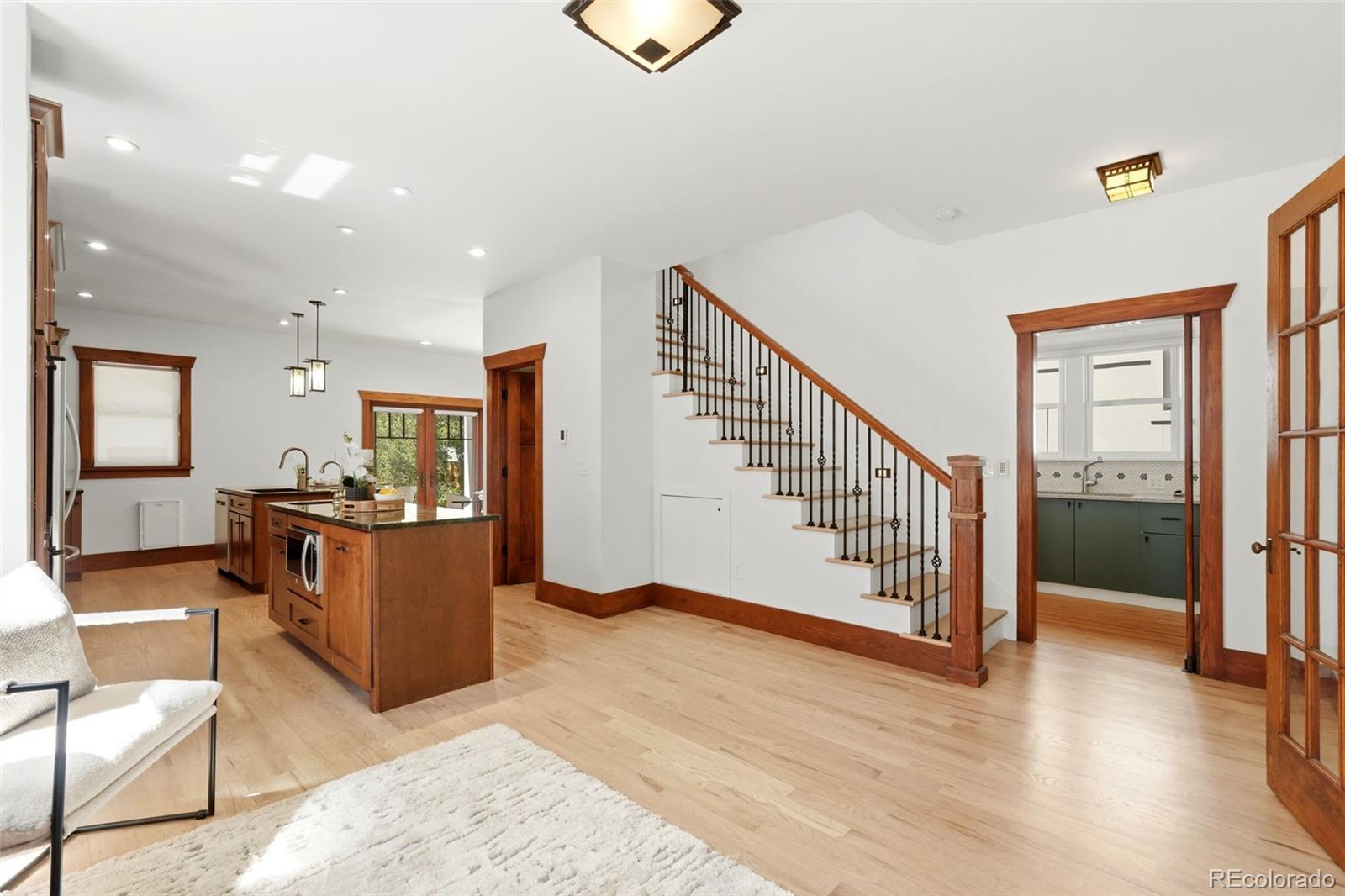 MLS Image #16 for 953 n fillmore street,denver, Colorado