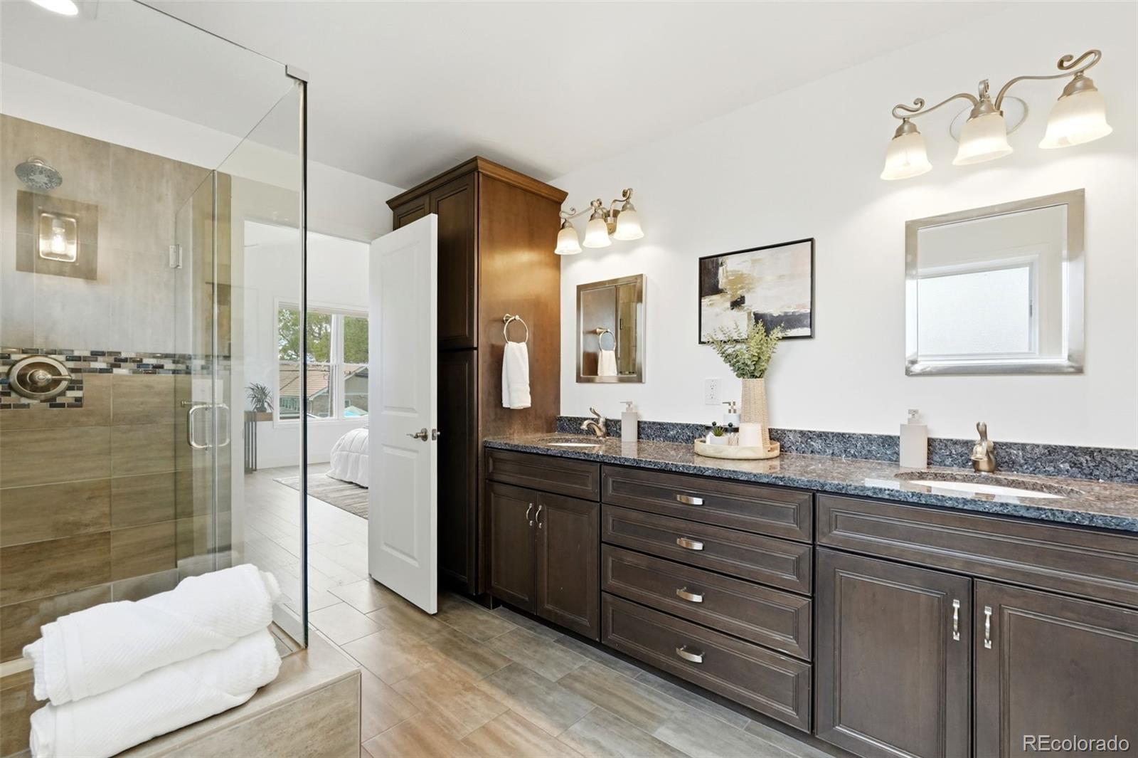 MLS Image #24 for 953 n fillmore street,denver, Colorado
