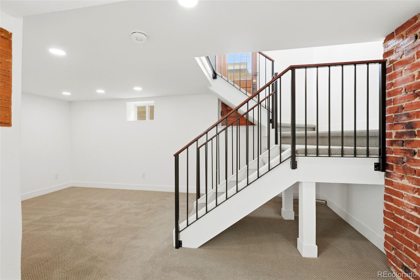MLS Image #34 for 953 n fillmore street,denver, Colorado