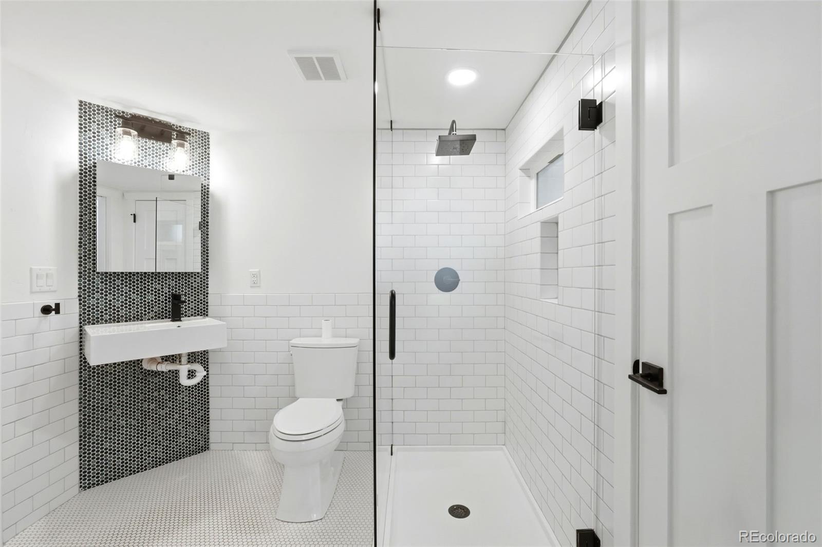 MLS Image #37 for 953 n fillmore street,denver, Colorado
