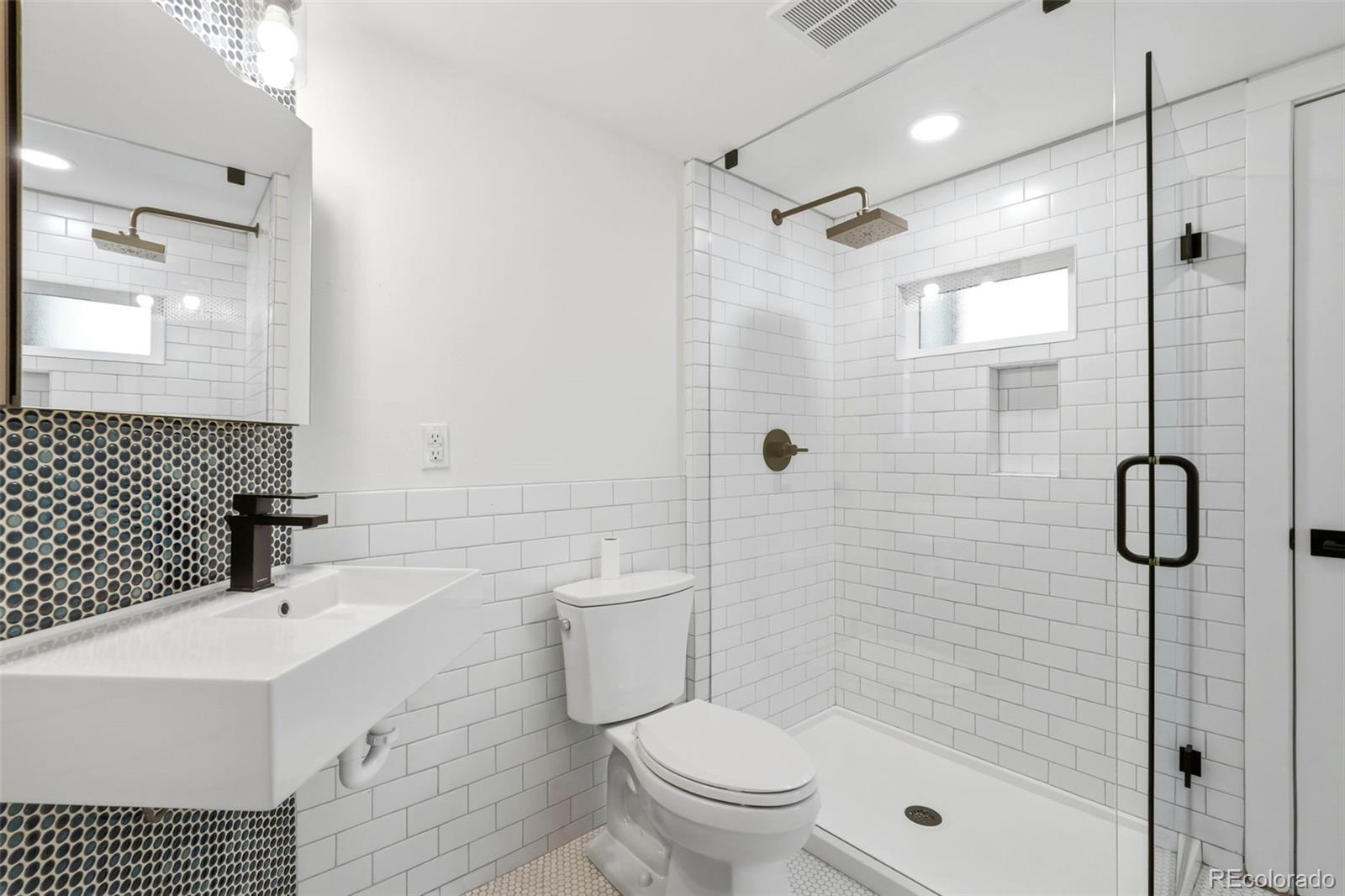 MLS Image #38 for 953 n fillmore street,denver, Colorado