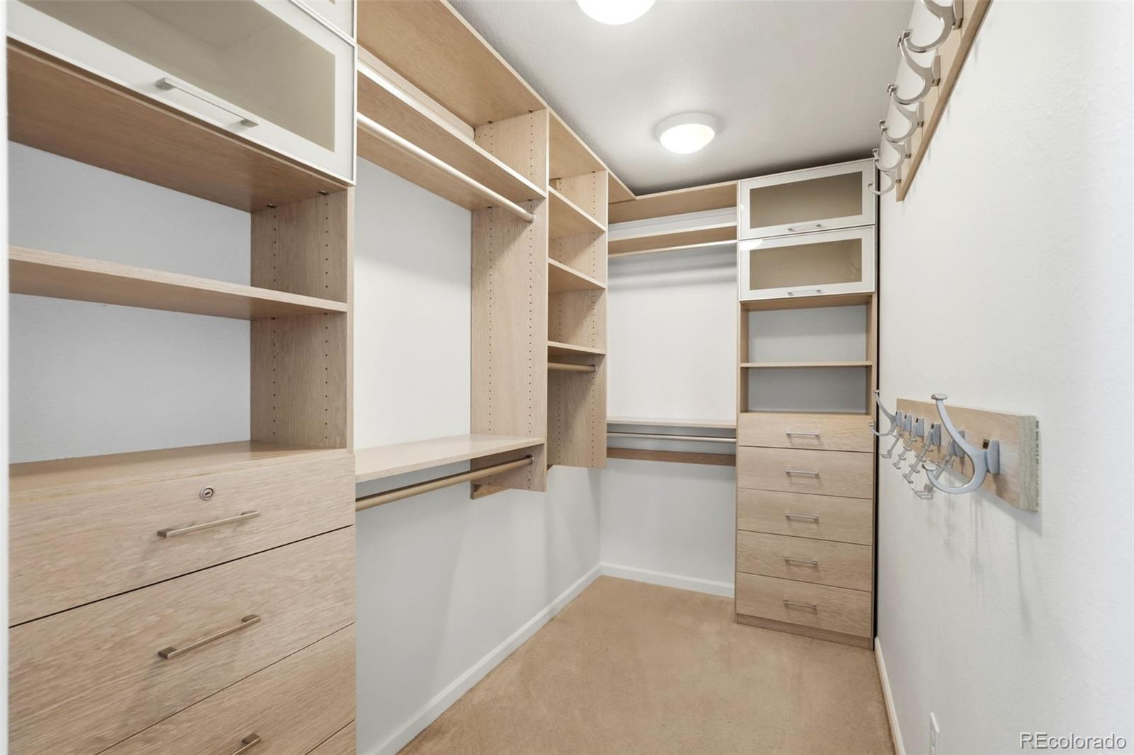 MLS Image #39 for 953 n fillmore street,denver, Colorado