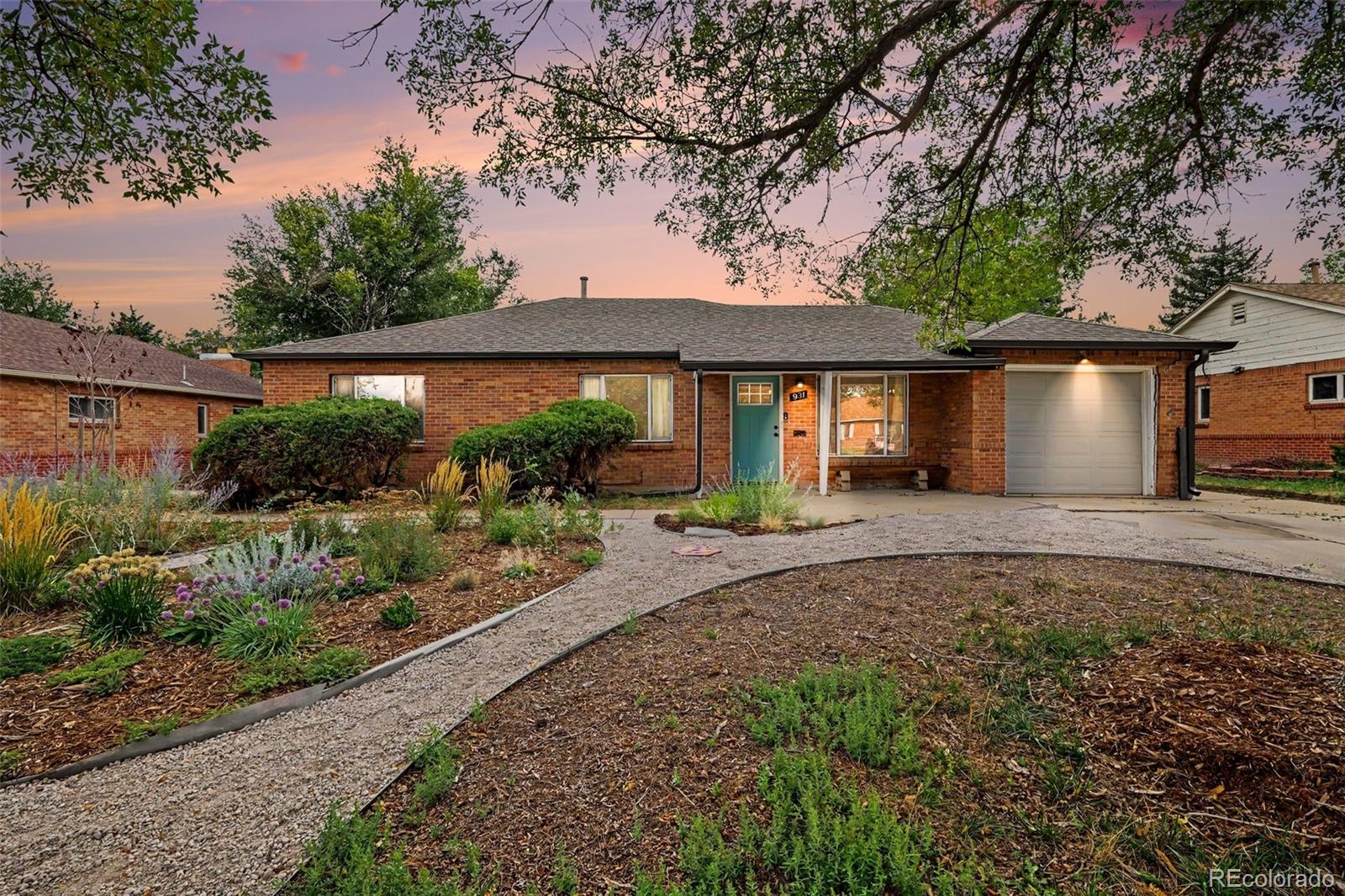 MLS Image #0 for 931  tucson street,aurora, Colorado