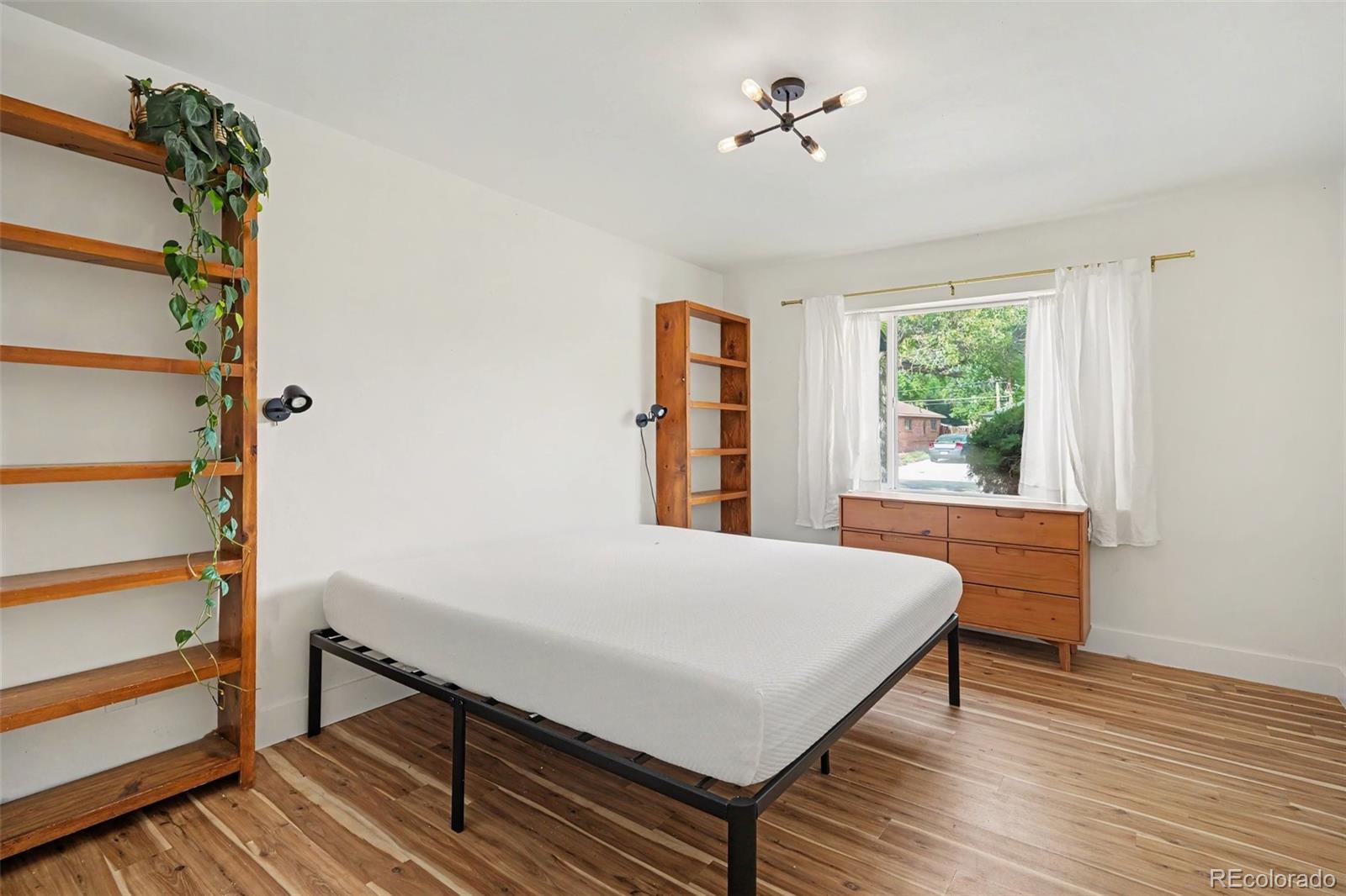 MLS Image #11 for 931  tucson street,aurora, Colorado