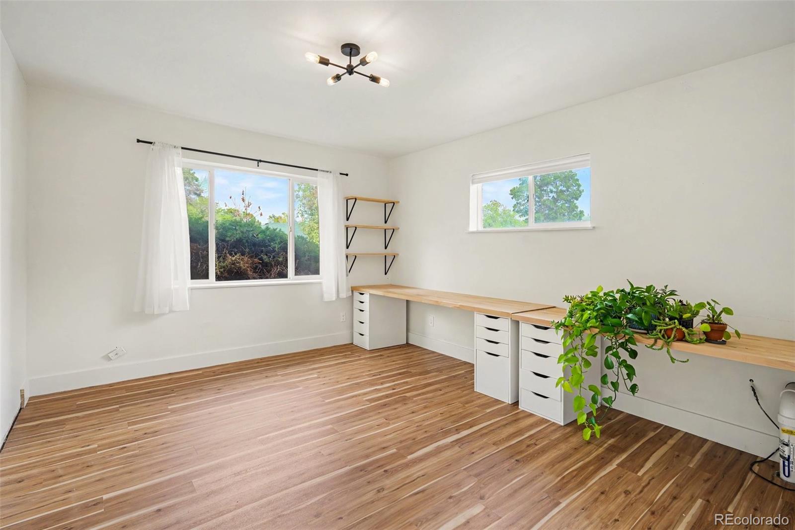 MLS Image #14 for 931  tucson street,aurora, Colorado