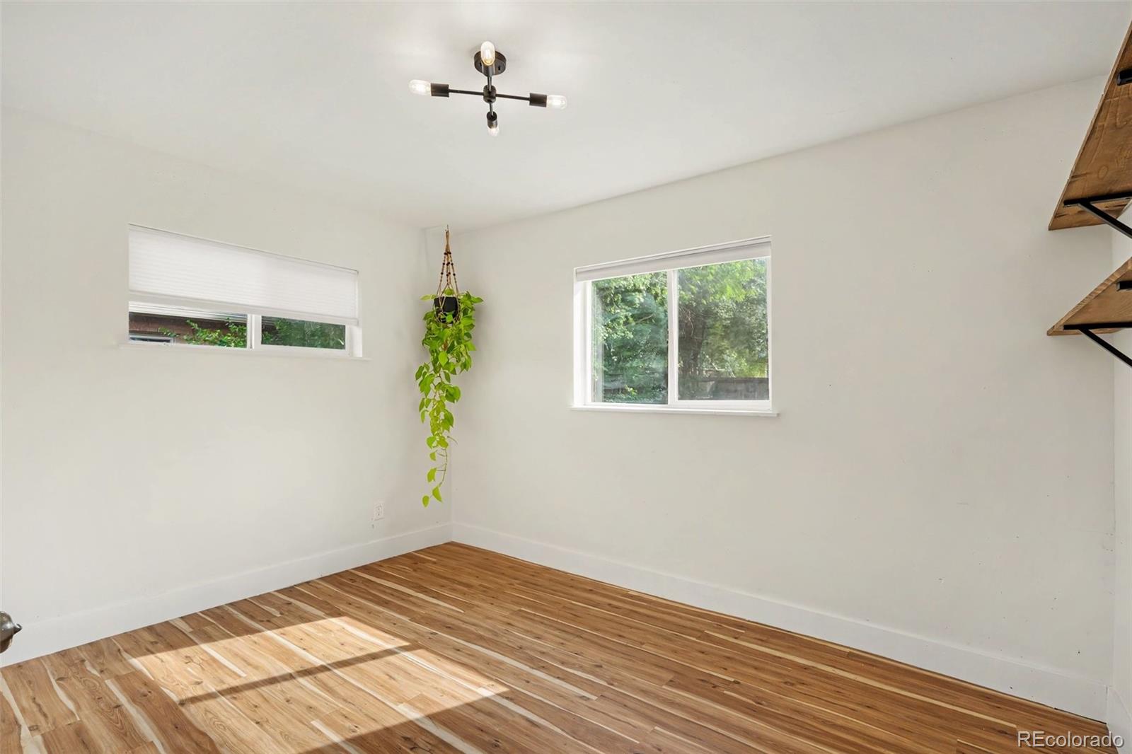 MLS Image #15 for 931  tucson street,aurora, Colorado