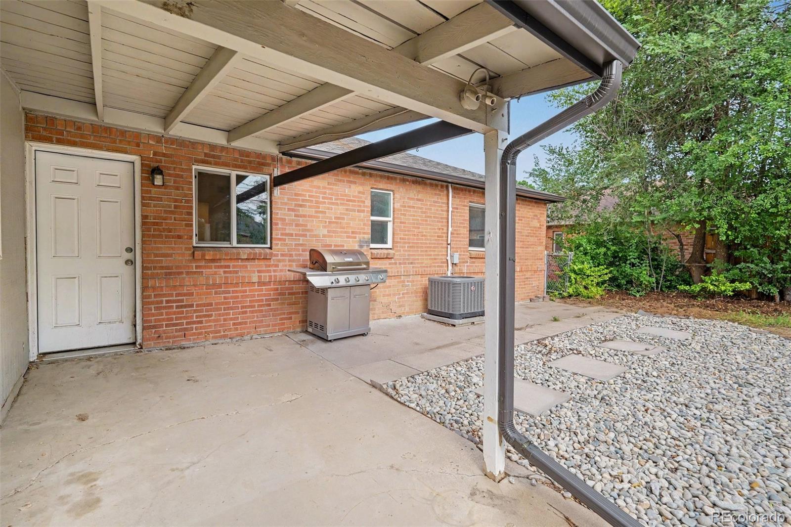 MLS Image #17 for 931  tucson street,aurora, Colorado