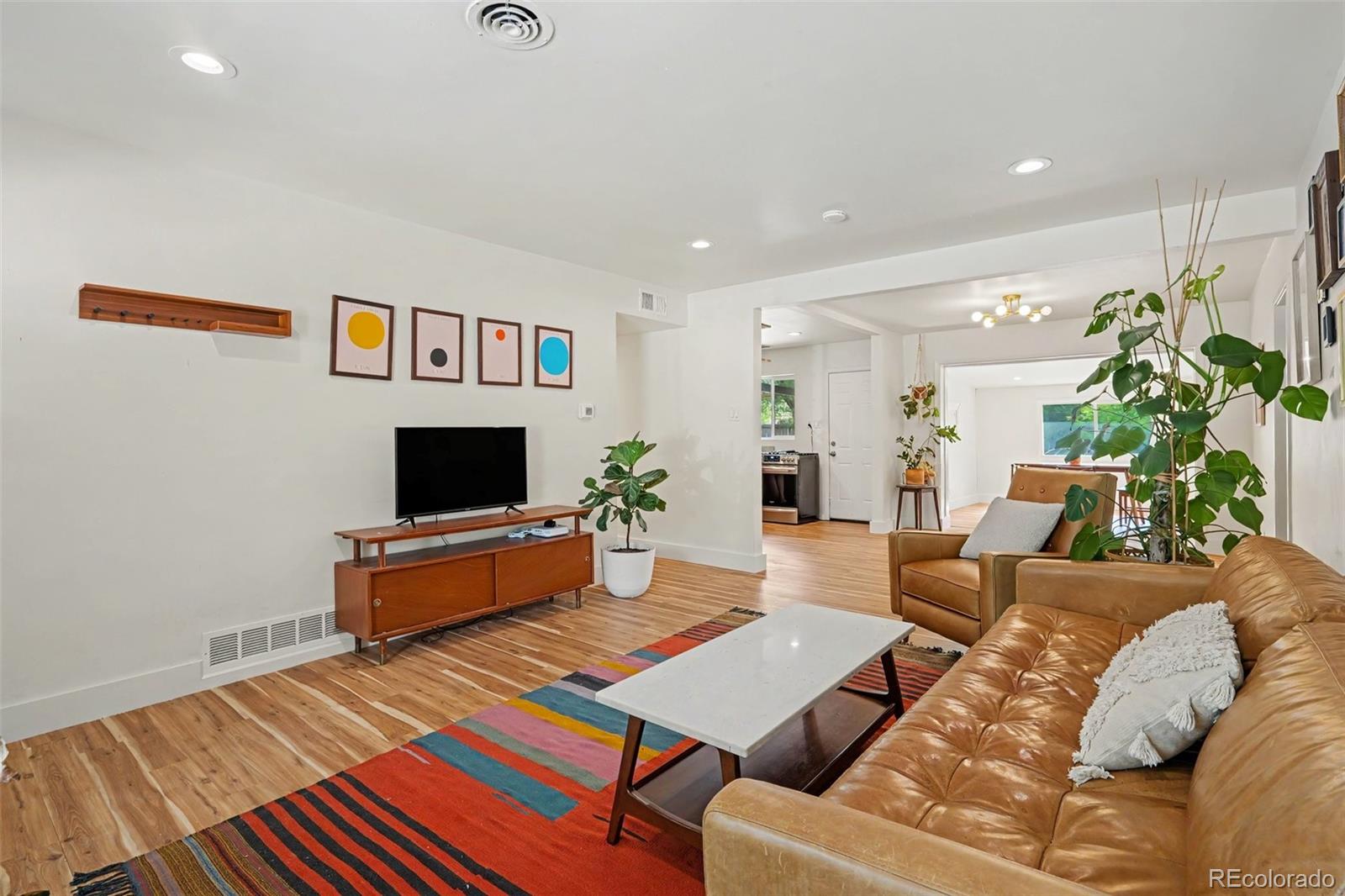 MLS Image #5 for 931  tucson street,aurora, Colorado