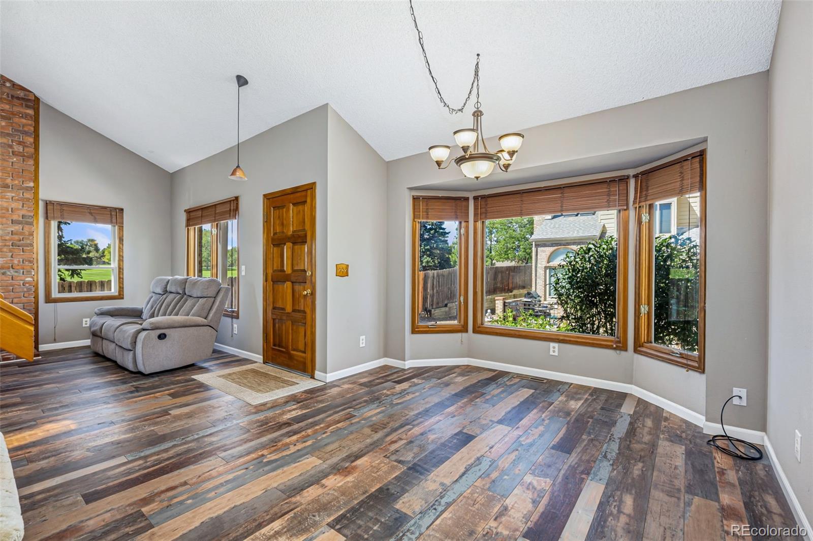 MLS Image #3 for 7705 s cove circle,littleton, Colorado
