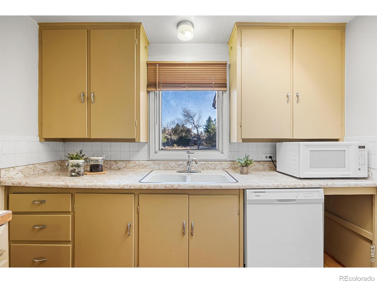 MLS Image #12 for 1975  norwood avenue,boulder, Colorado