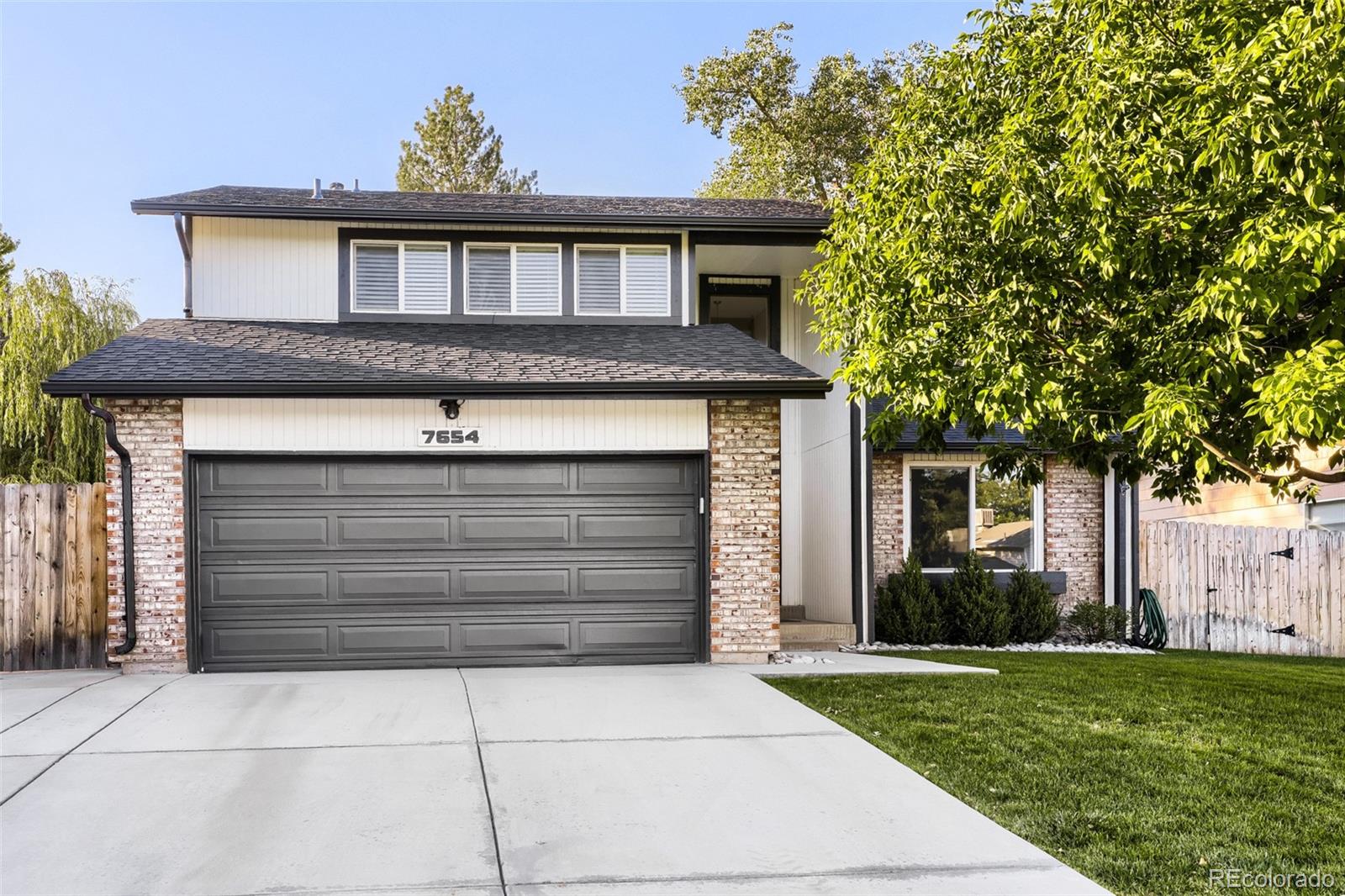 MLS Image #1 for 7654 w ontario place,littleton, Colorado
