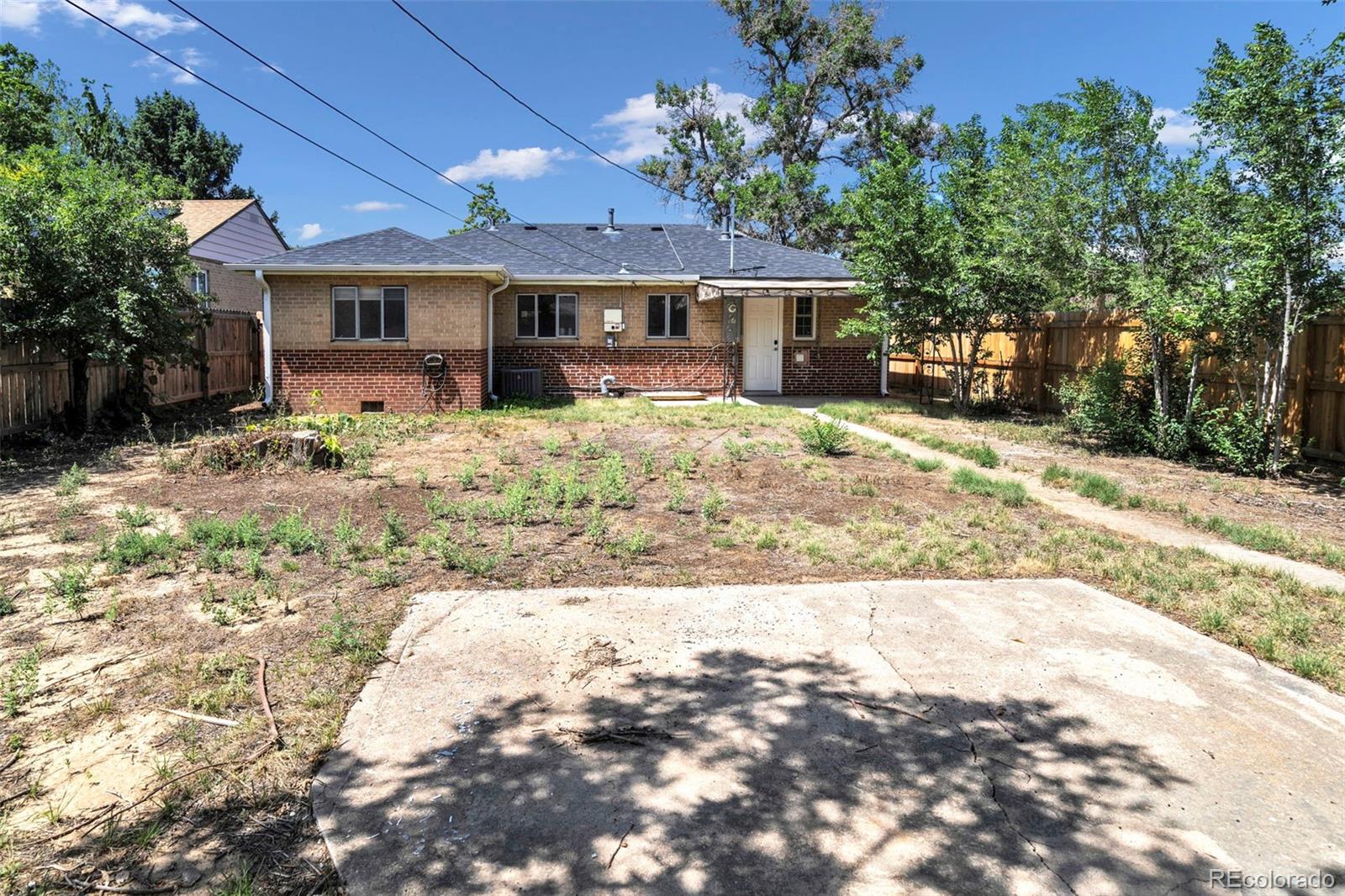 MLS Image #23 for 2270  poplar street,denver, Colorado