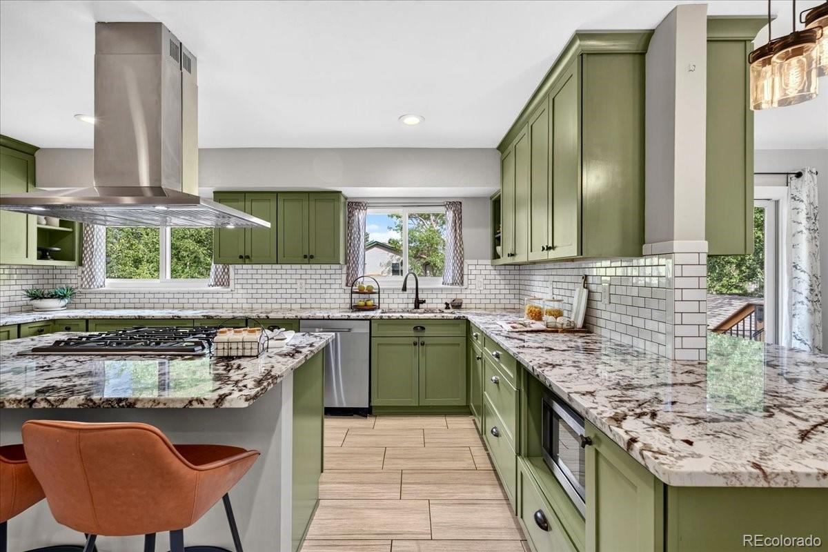 MLS Image #9 for 1868 s alkire court,lakewood, Colorado