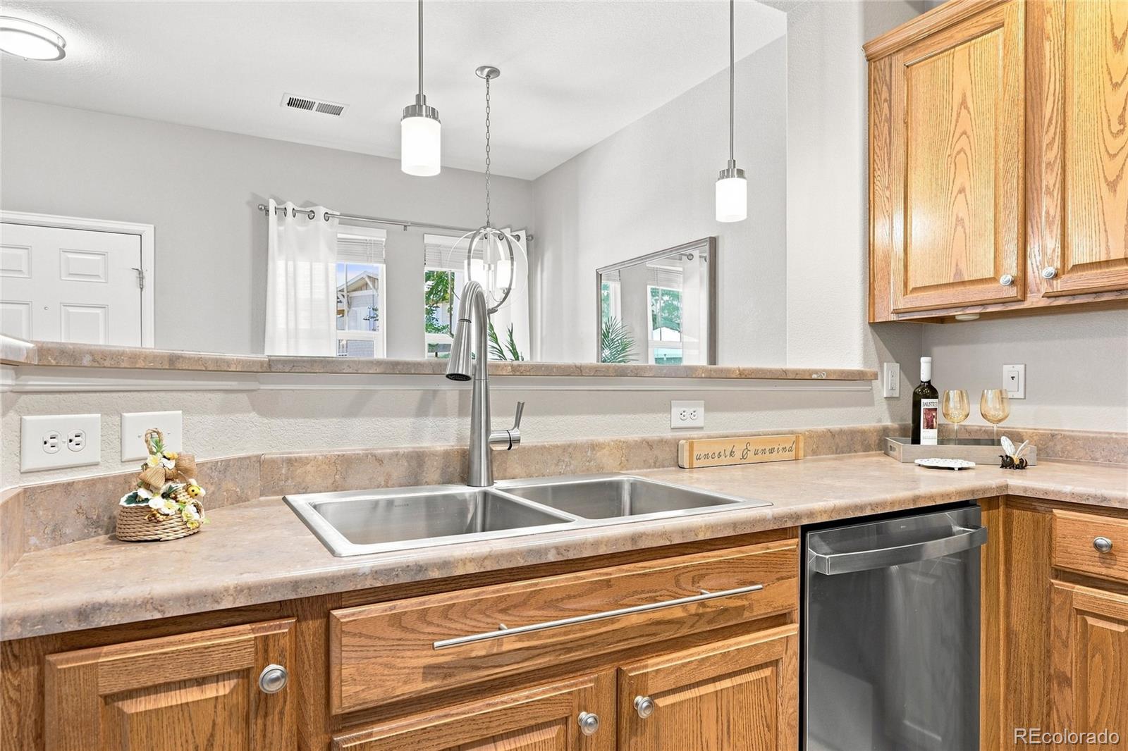MLS Image #12 for 17926 e 104th way,commerce city, Colorado