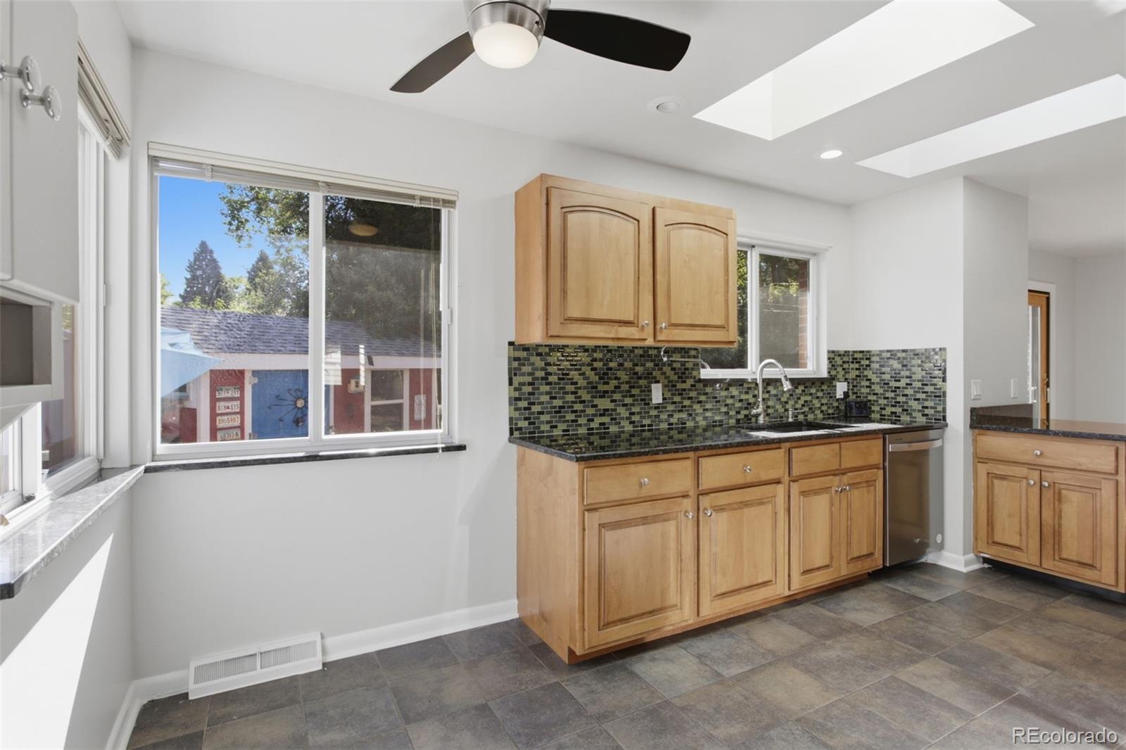 MLS Image #10 for 150  field street,denver, Colorado