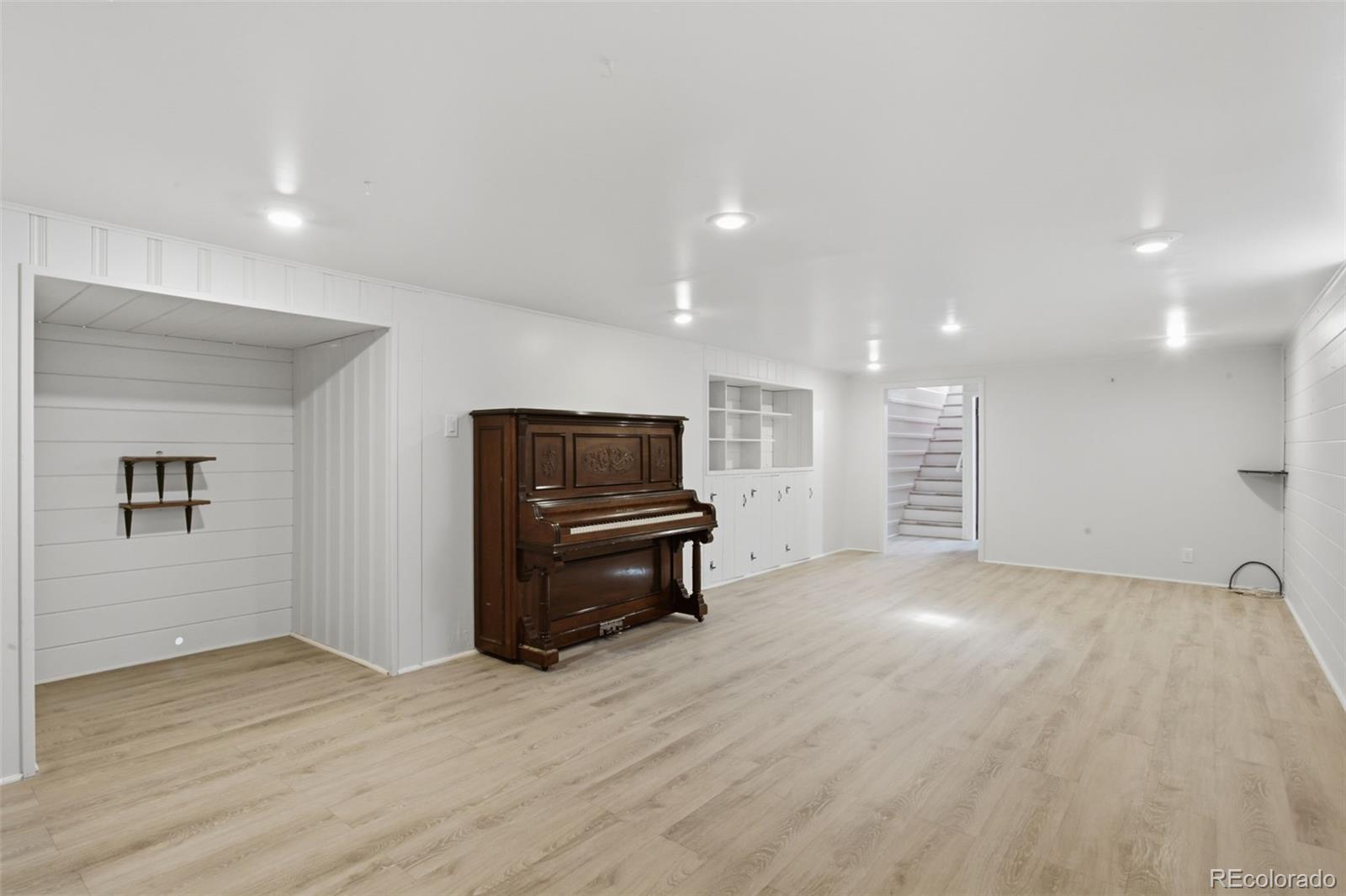 MLS Image #17 for 150  field street,denver, Colorado