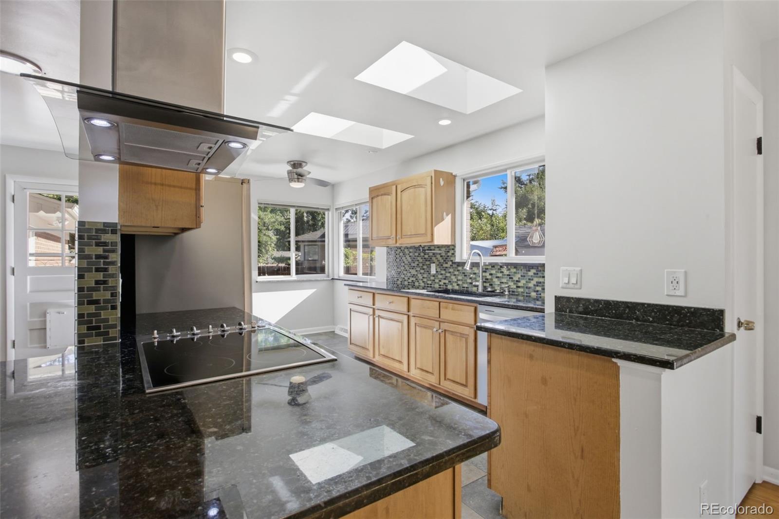 MLS Image #7 for 150  field street,denver, Colorado