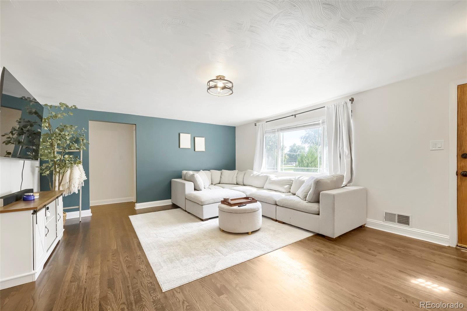 MLS Image #3 for 1039  sunset street,longmont, Colorado