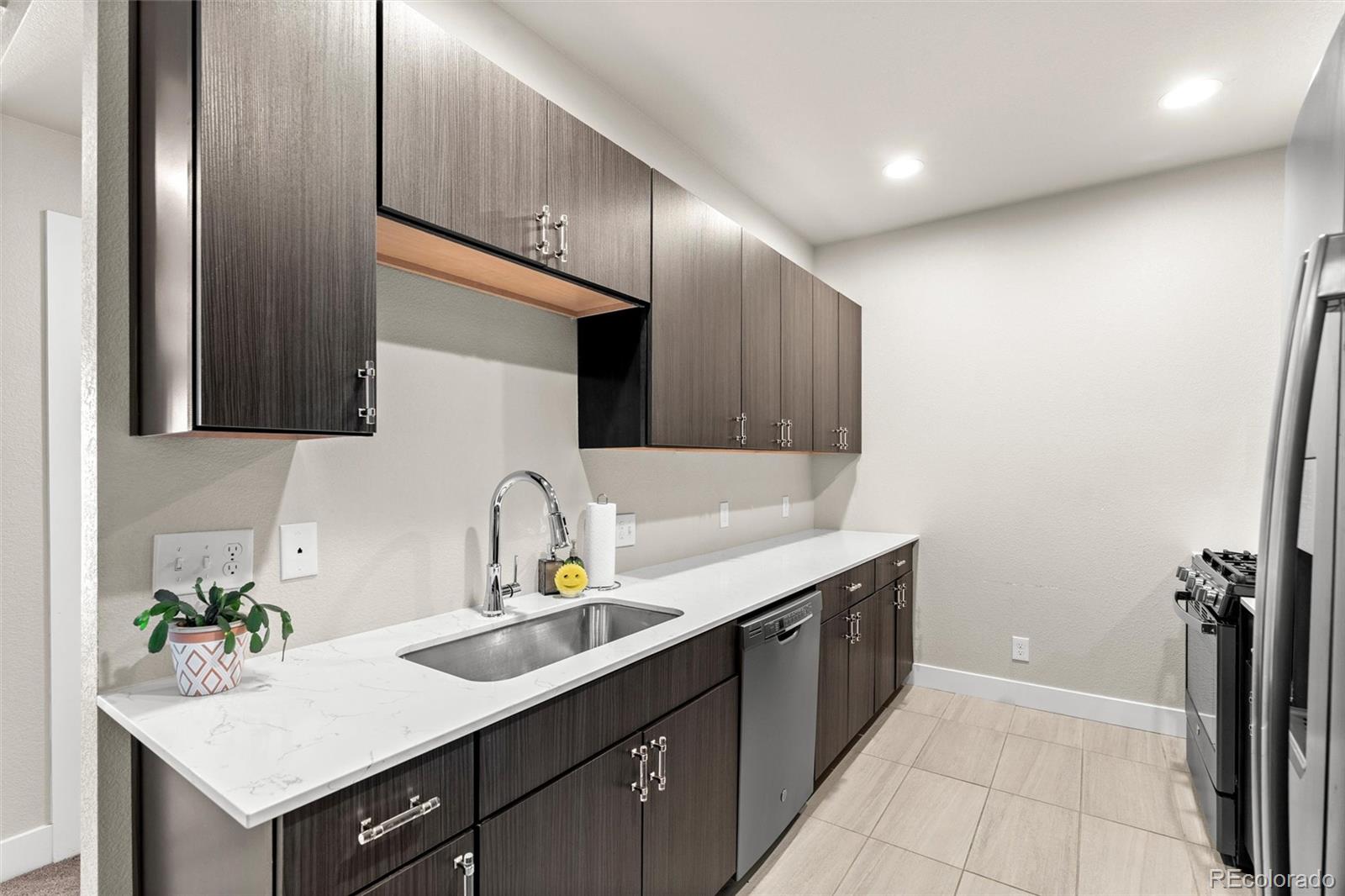 MLS Image #7 for 1401 w 85th avenue,denver, Colorado