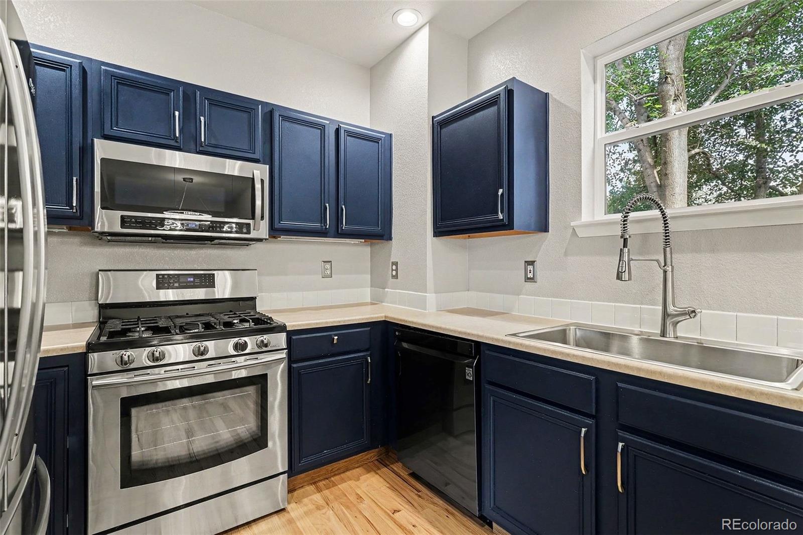 MLS Image #5 for 2423  water cress court,longmont, Colorado