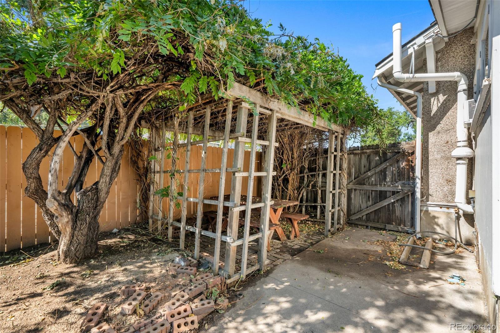 MLS Image #32 for 2080 s emerson street,denver, Colorado