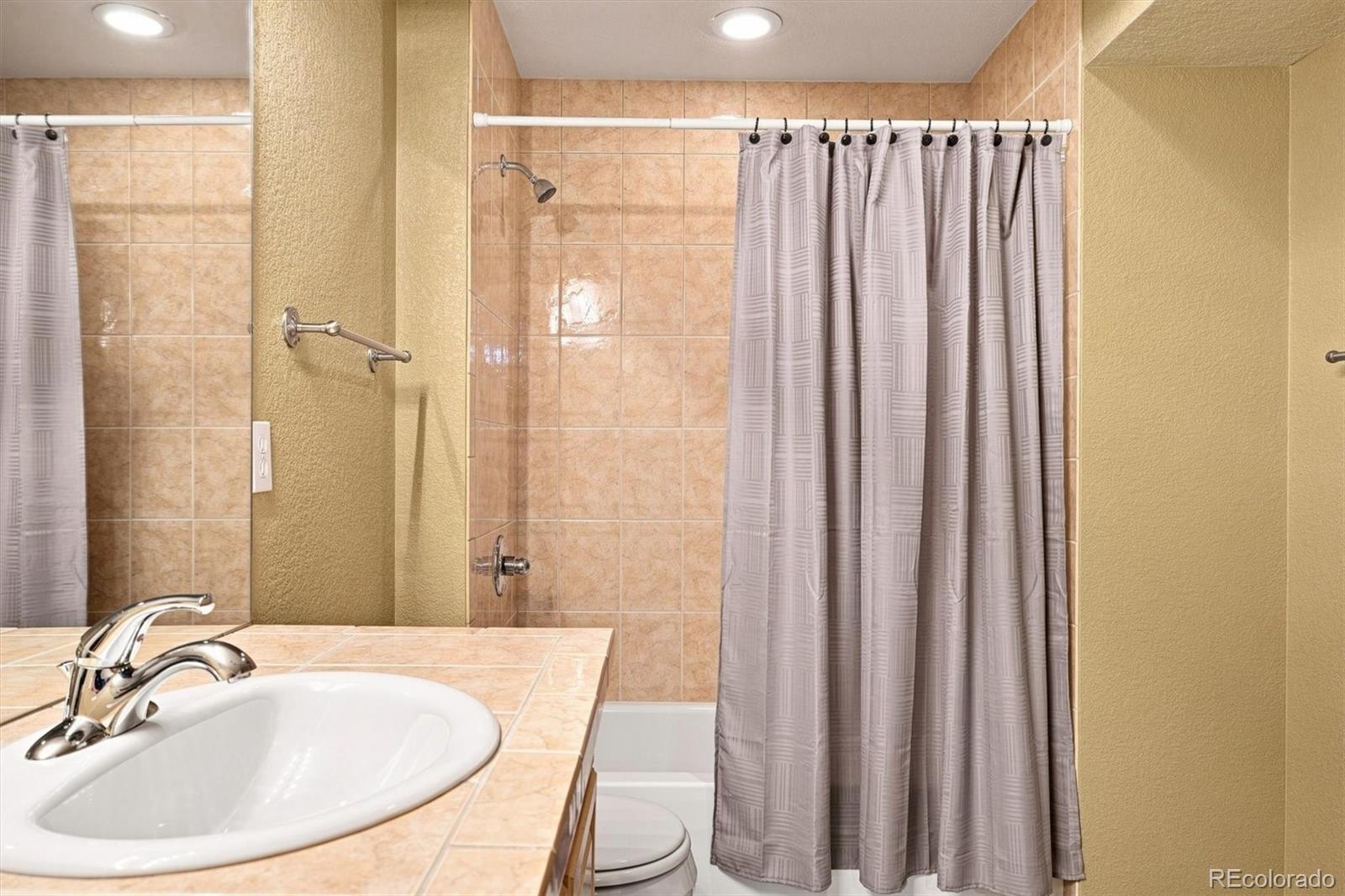 MLS Image #22 for 13708  boulder point,broomfield, Colorado