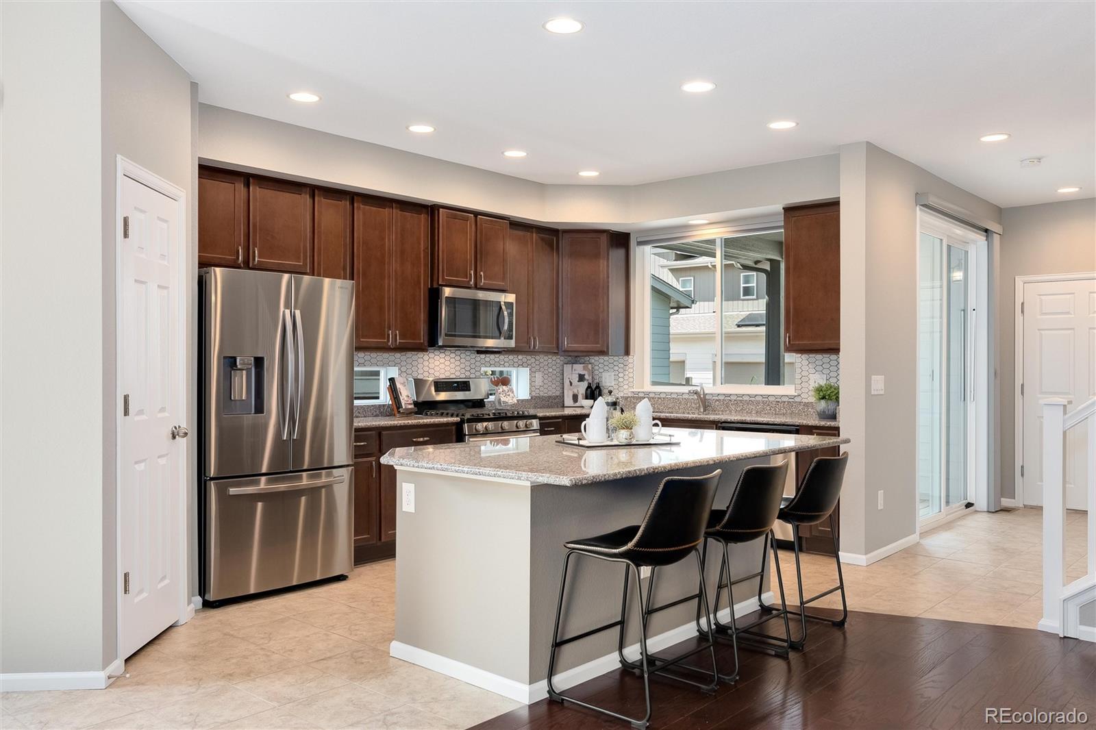 MLS Image #6 for 7166 w evans avenue,denver, Colorado