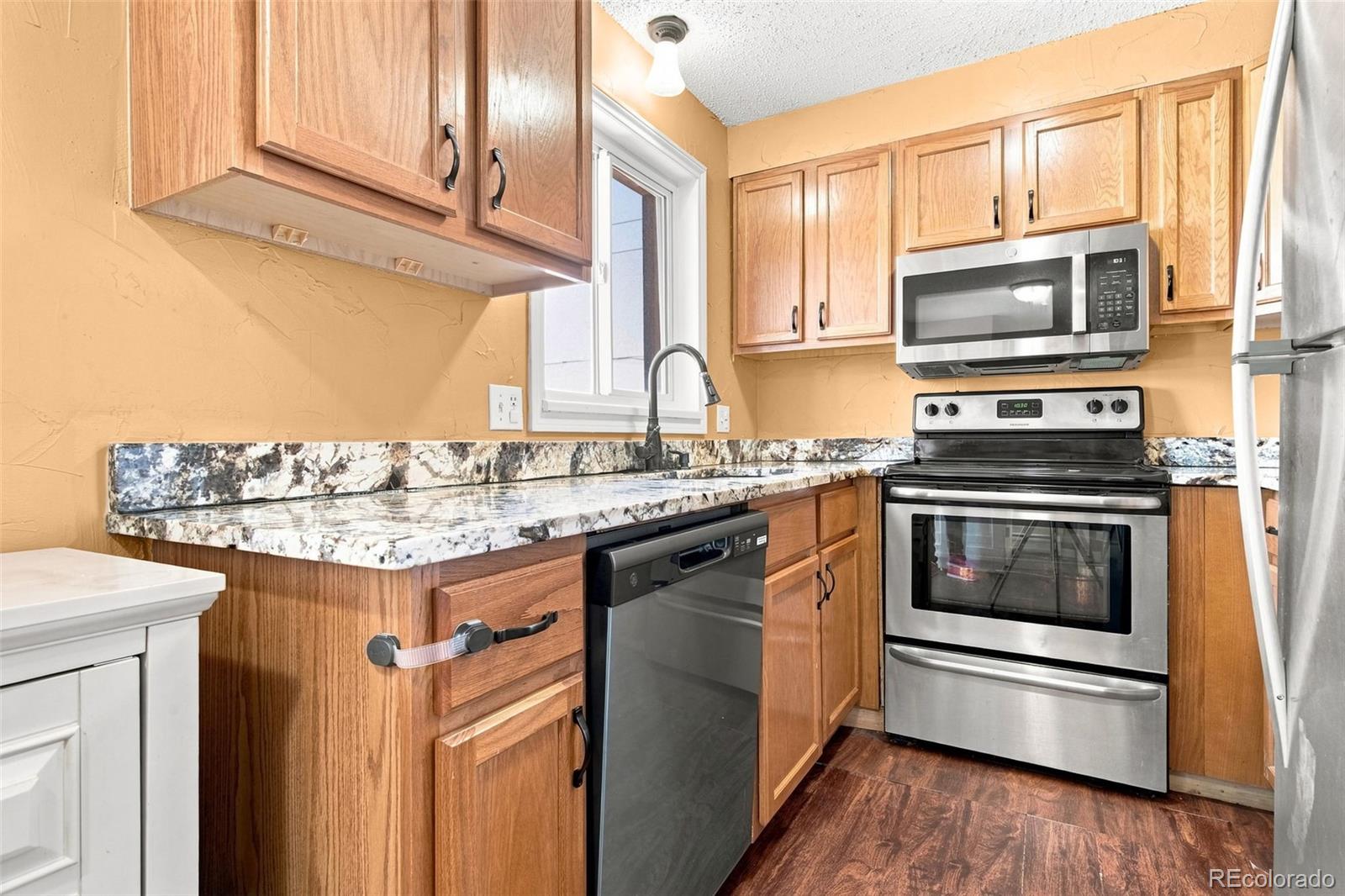 MLS Image #10 for 1525 s holly street,denver, Colorado