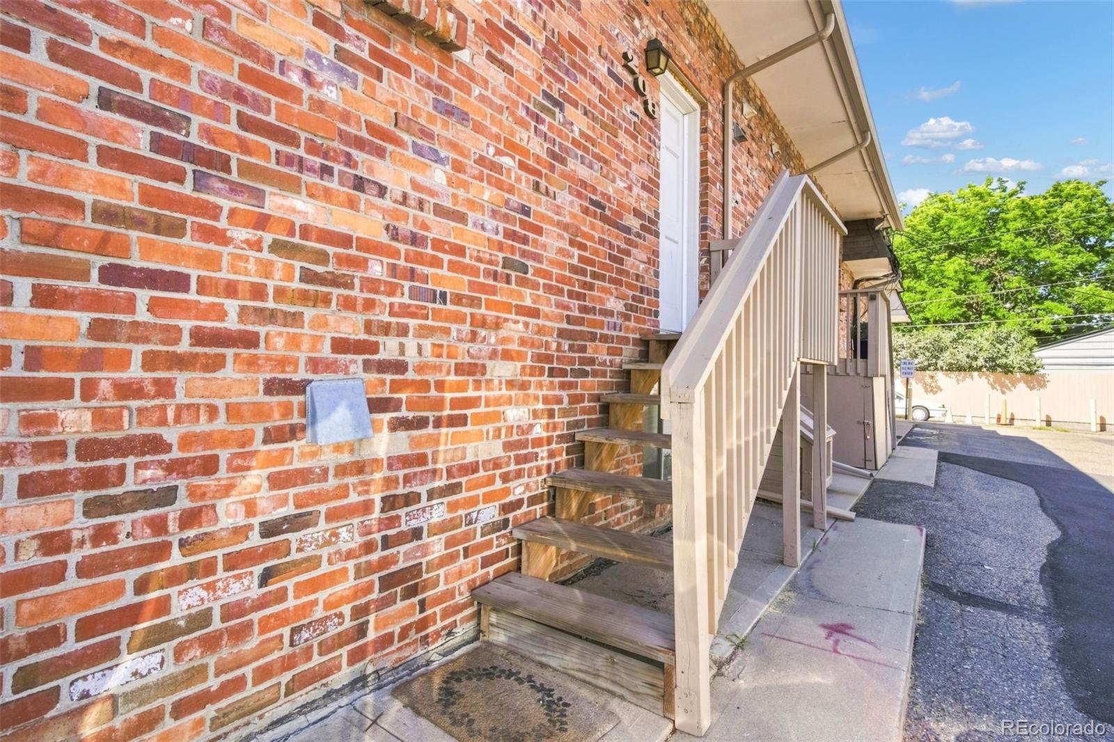 MLS Image #18 for 1525 s holly street,denver, Colorado