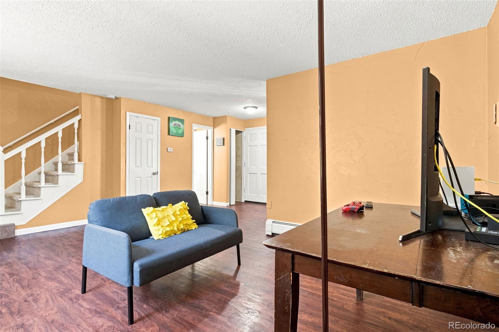 MLS Image #5 for 1525 s holly street,denver, Colorado