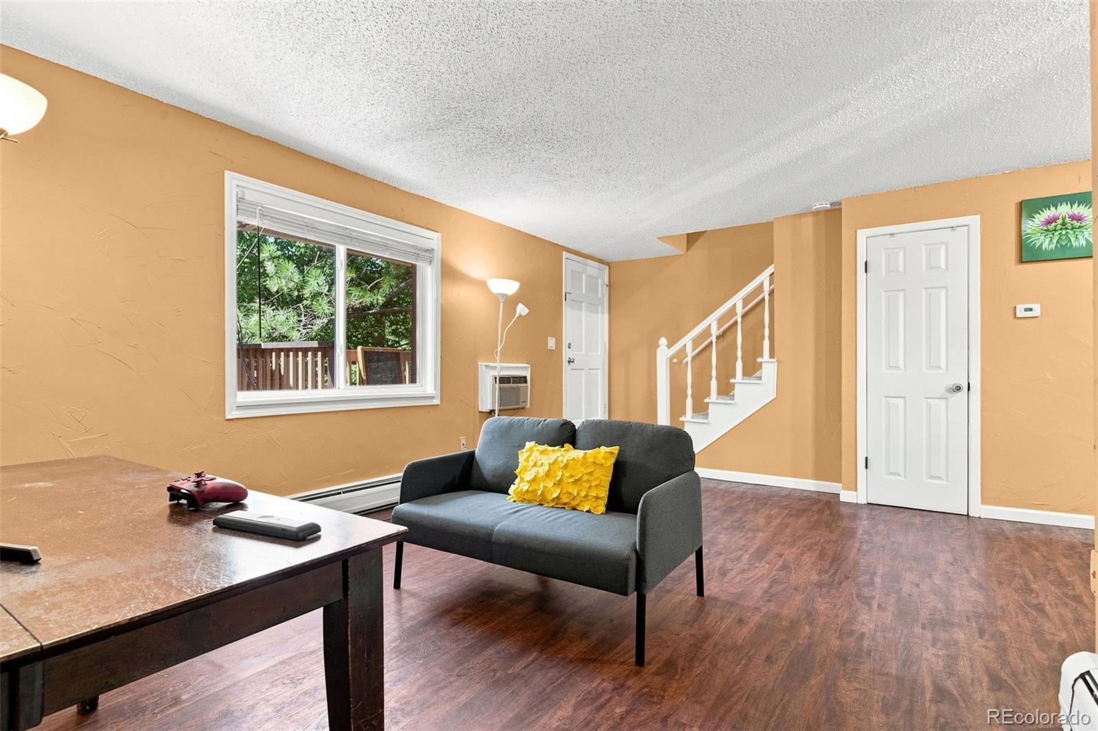 MLS Image #6 for 1525 s holly street,denver, Colorado