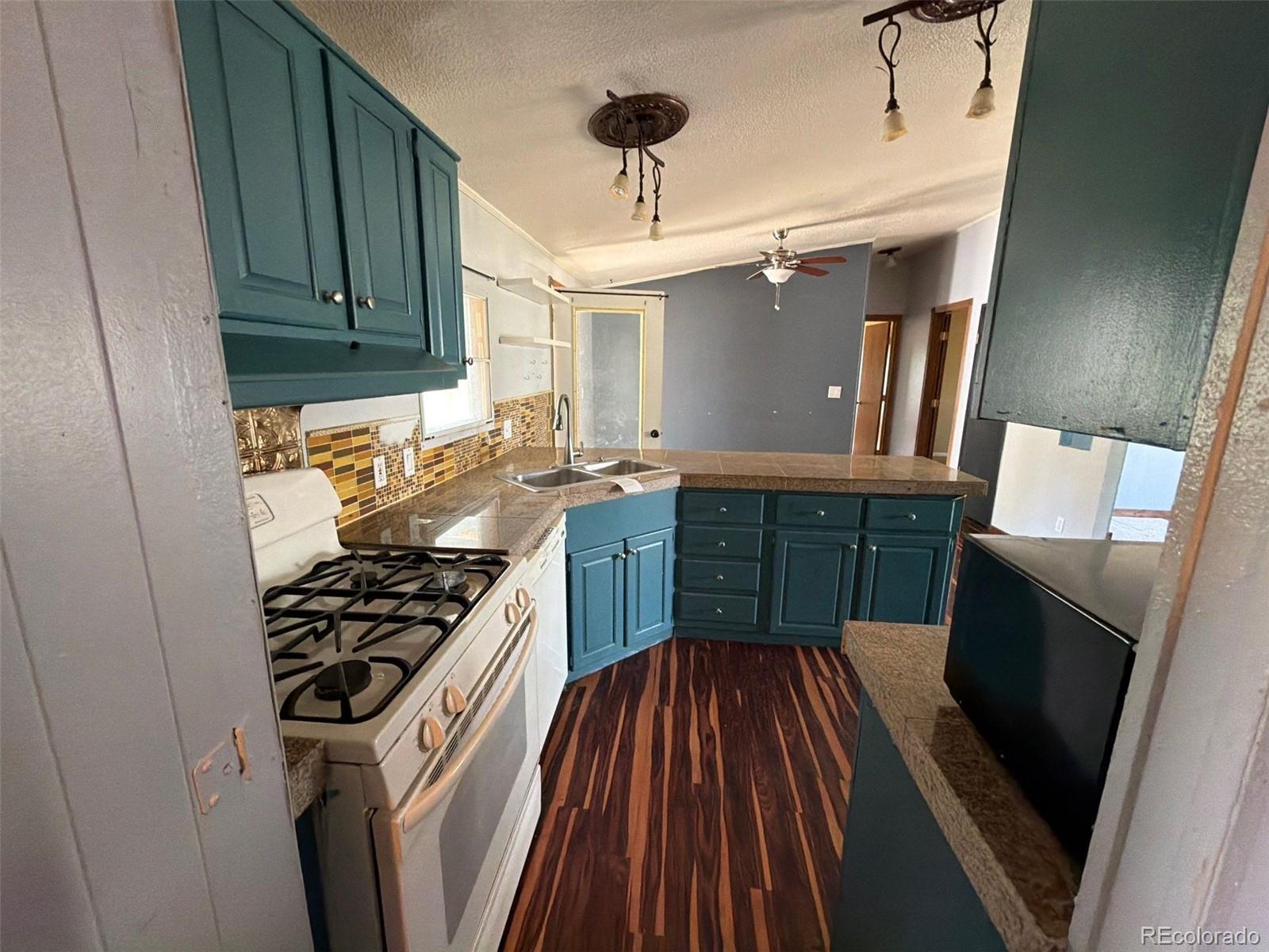 MLS Image #7 for 604  polk street,la junta, Colorado