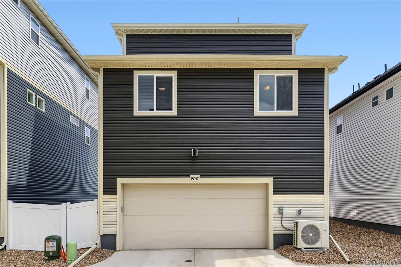 MLS Image #27 for 18057 e 51st avenue,denver, Colorado