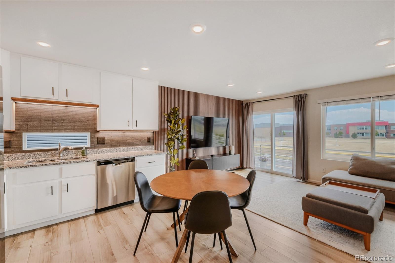 MLS Image #6 for 18057 e 51st avenue,denver, Colorado