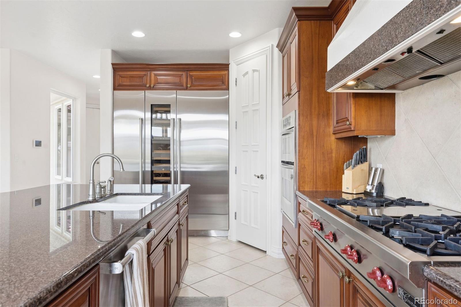 MLS Image #4 for 8926  ridgepoint way,castle pines, Colorado