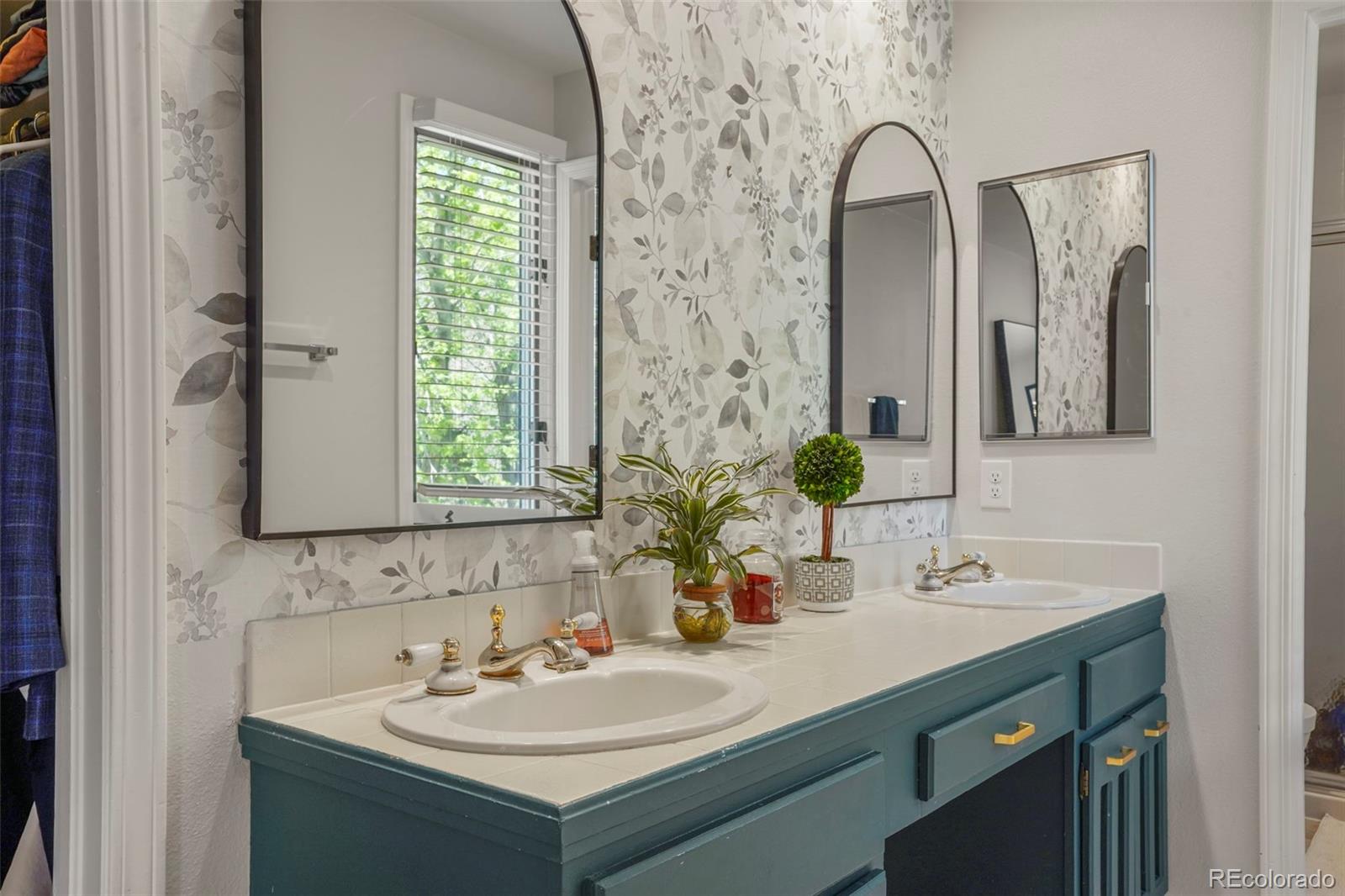 MLS Image #23 for 5549 s hanover way,englewood, Colorado