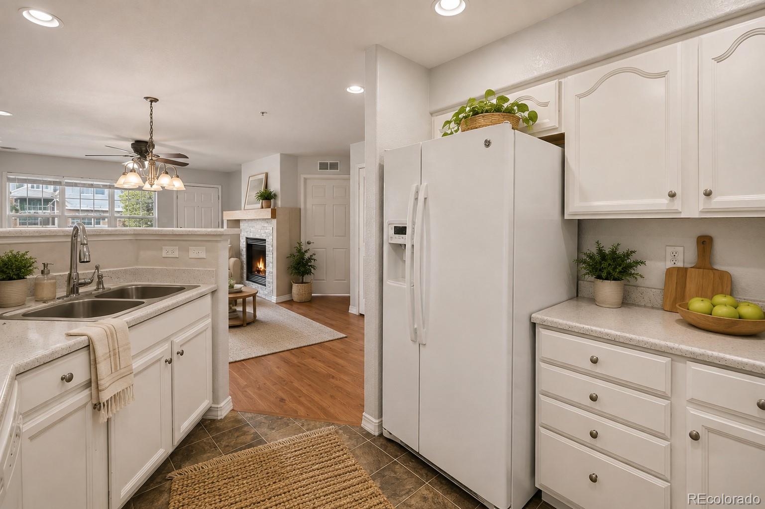 MLS Image #15 for 23510  alamo place c,aurora, Colorado