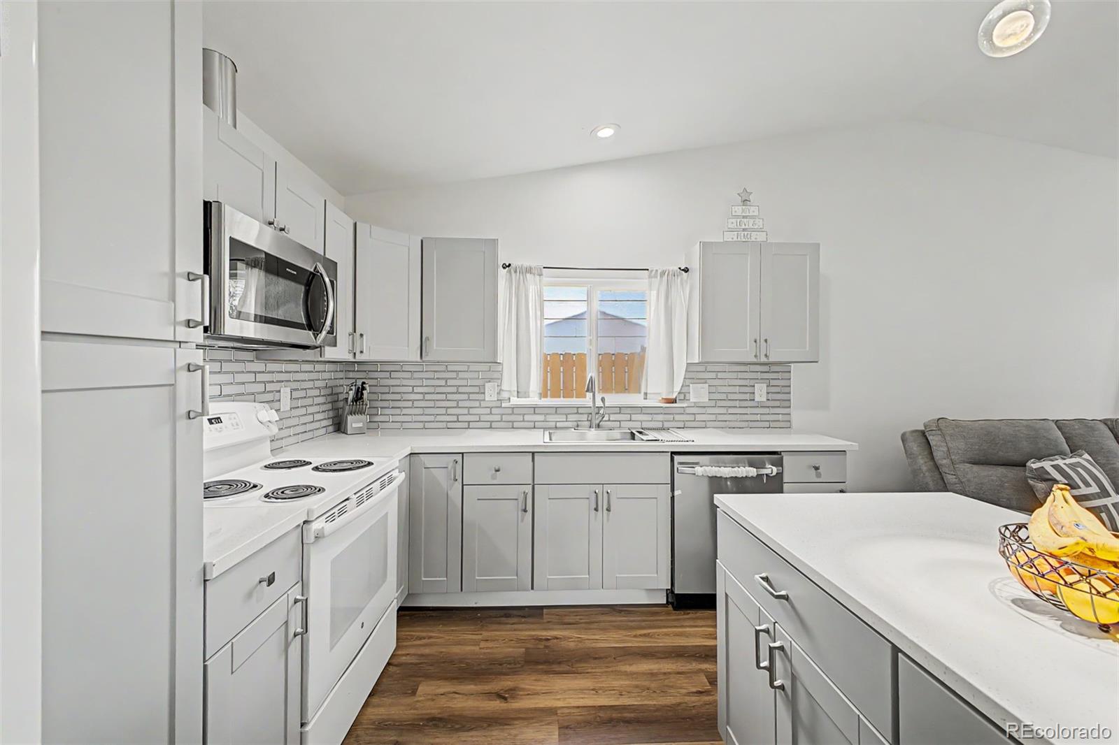 MLS Image #17 for 884  madison way,bennett, Colorado