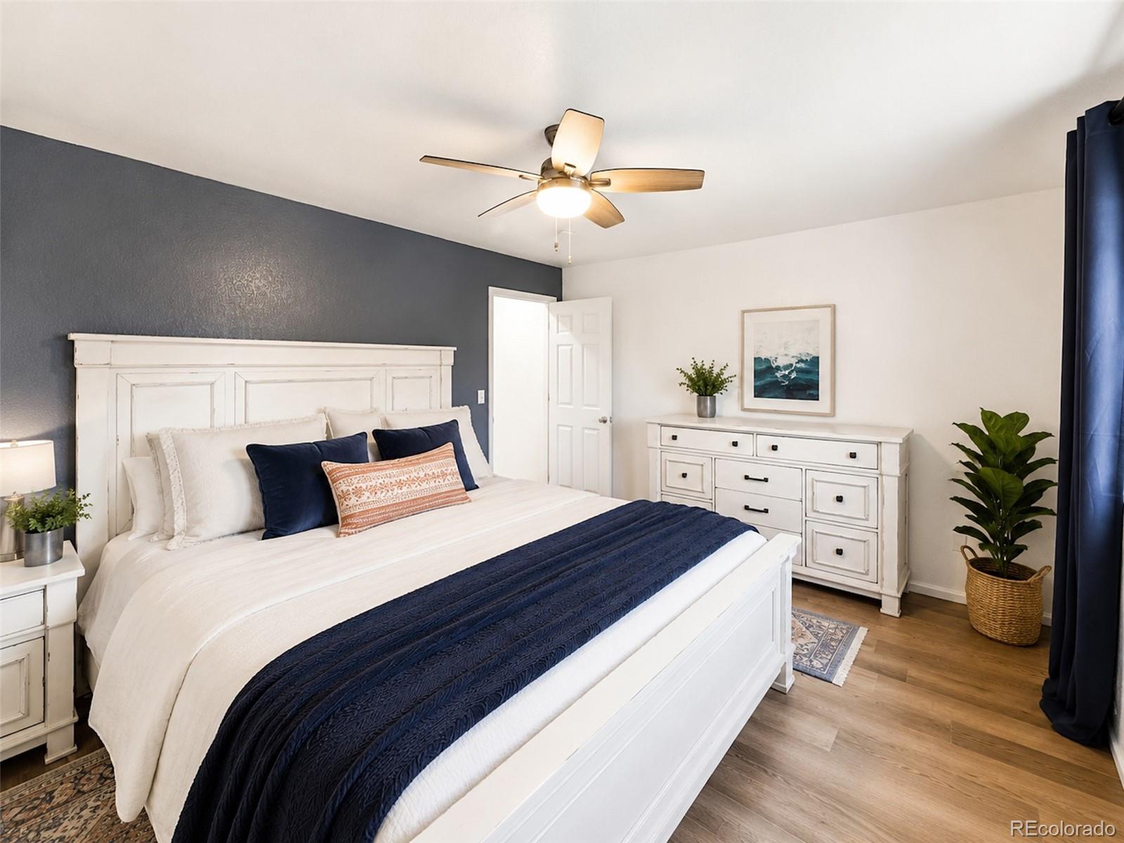 MLS Image #8 for 1055 e 78th place,denver, Colorado