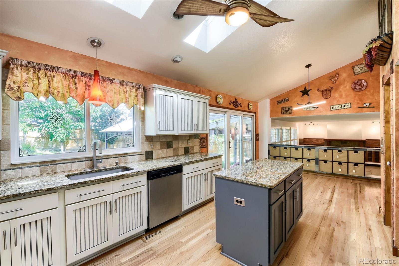 MLS Image #12 for 9210  sugarstone circle,highlands ranch, Colorado