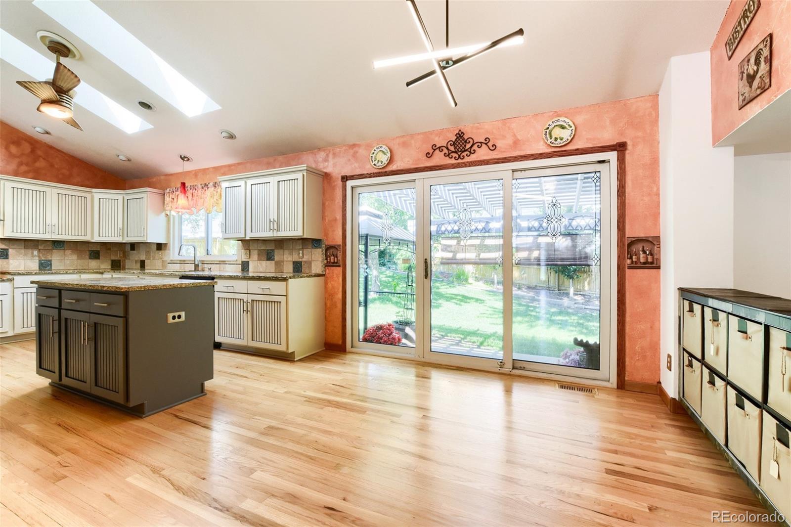 MLS Image #13 for 9210  sugarstone circle,highlands ranch, Colorado