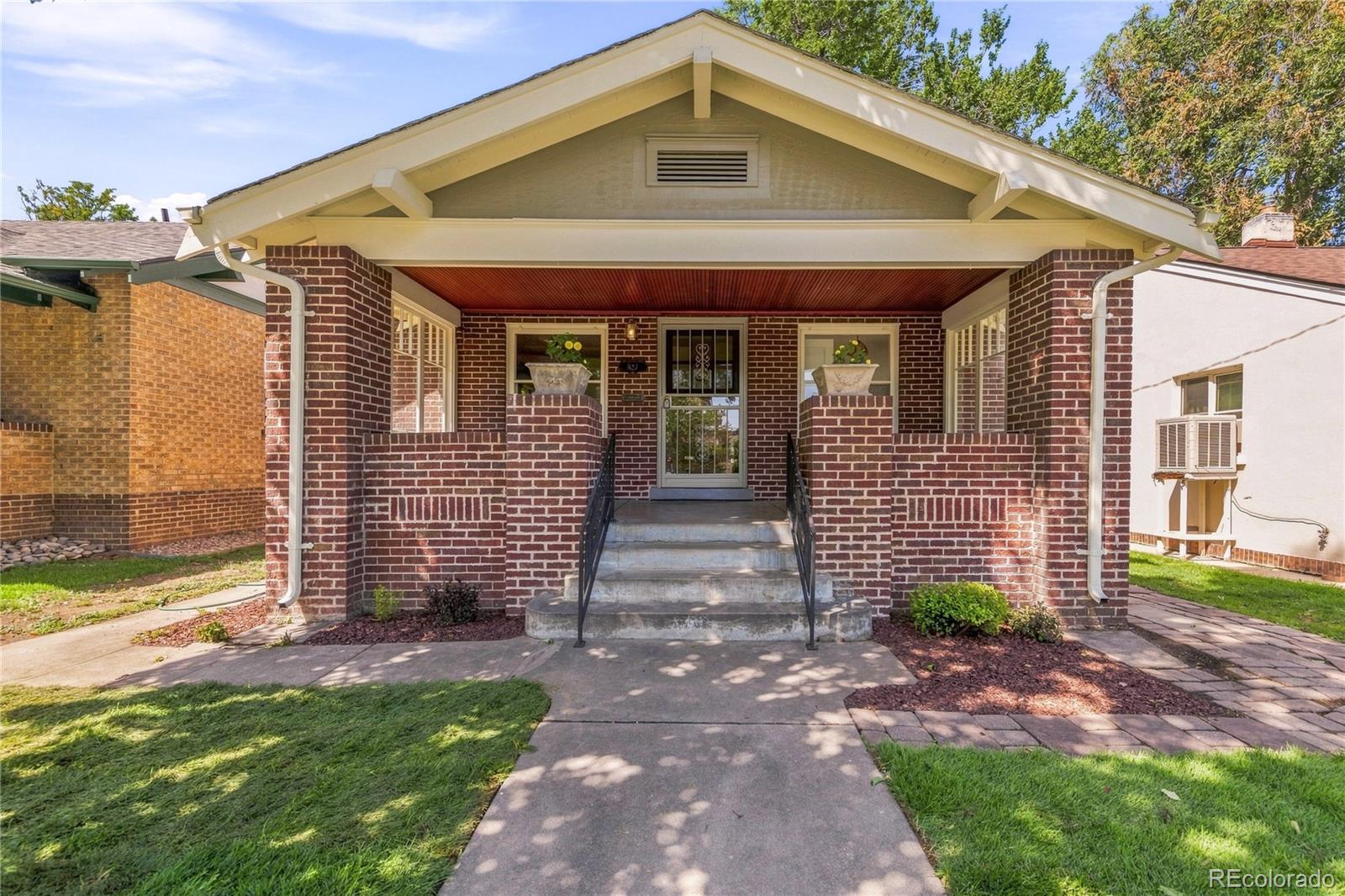 MLS Image #2 for 827  harrison street,denver, Colorado