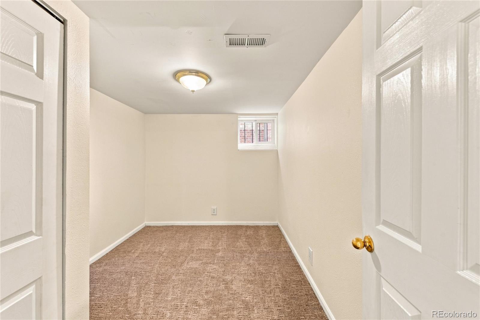MLS Image #23 for 827  harrison street,denver, Colorado