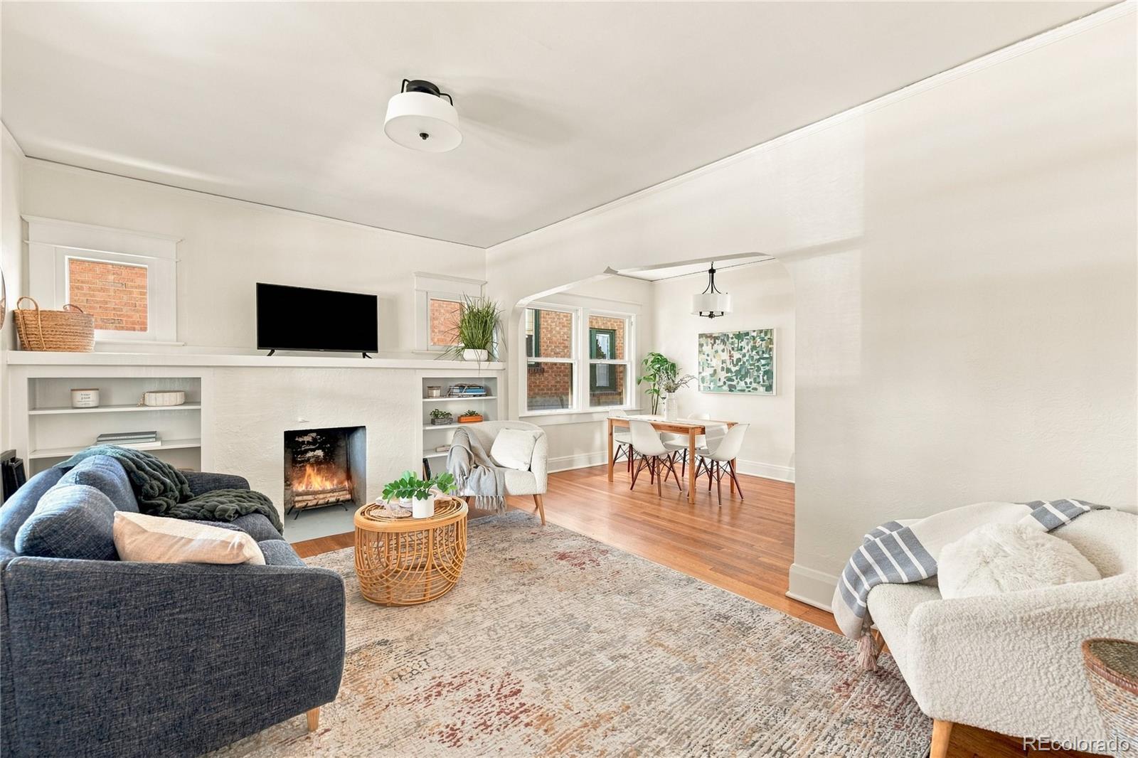 MLS Image #4 for 827  harrison street,denver, Colorado