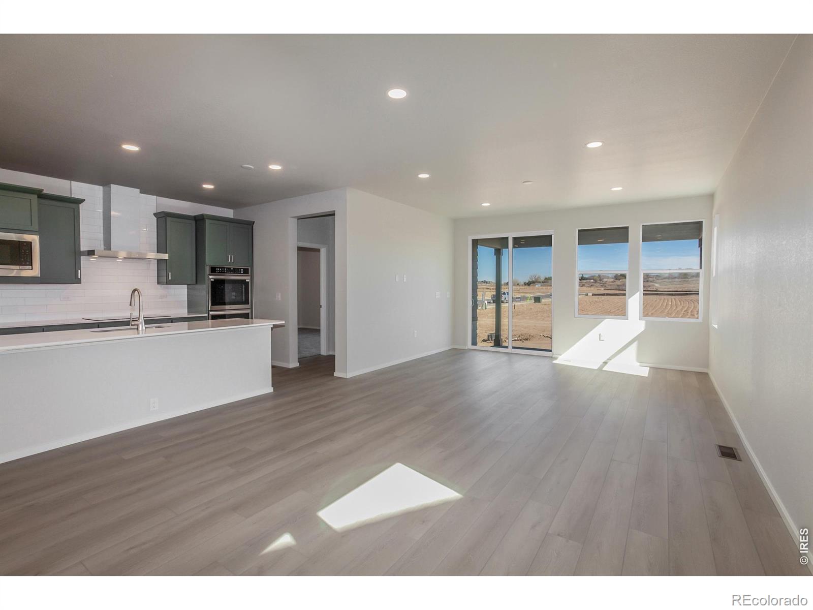 MLS Image #14 for 774  trumpet court,windsor, Colorado