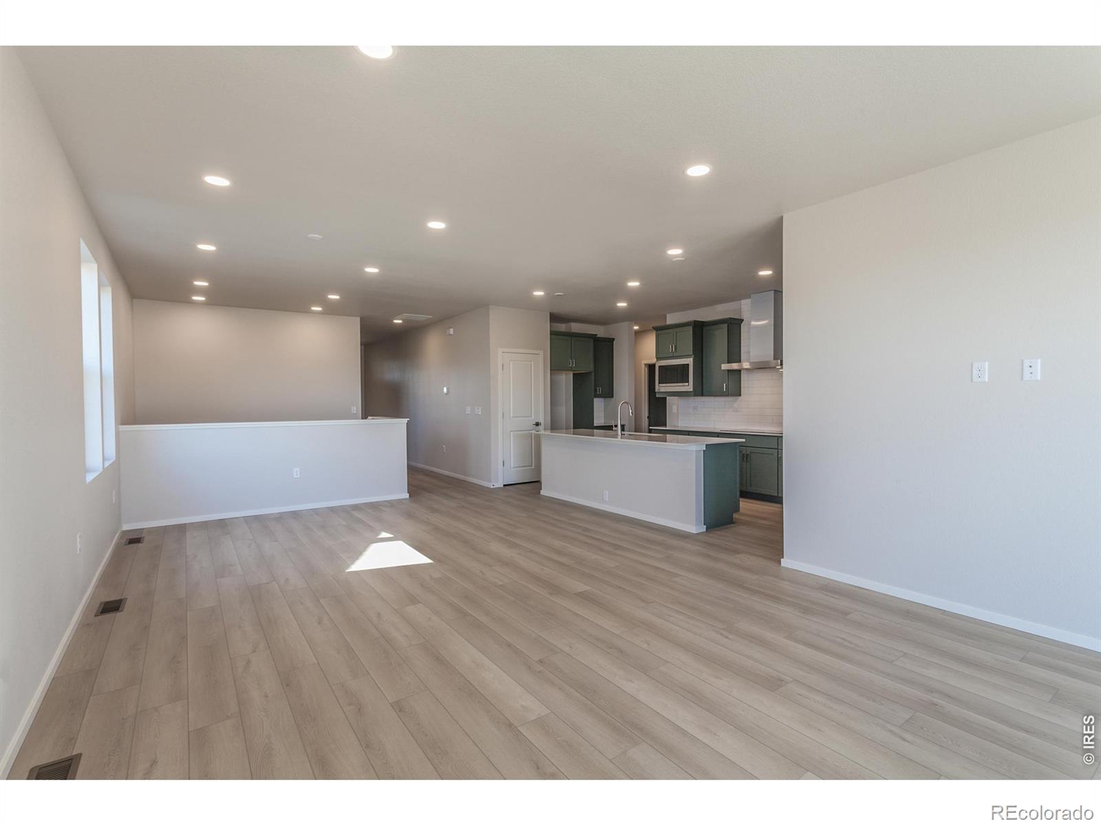 MLS Image #15 for 774  trumpet court,windsor, Colorado
