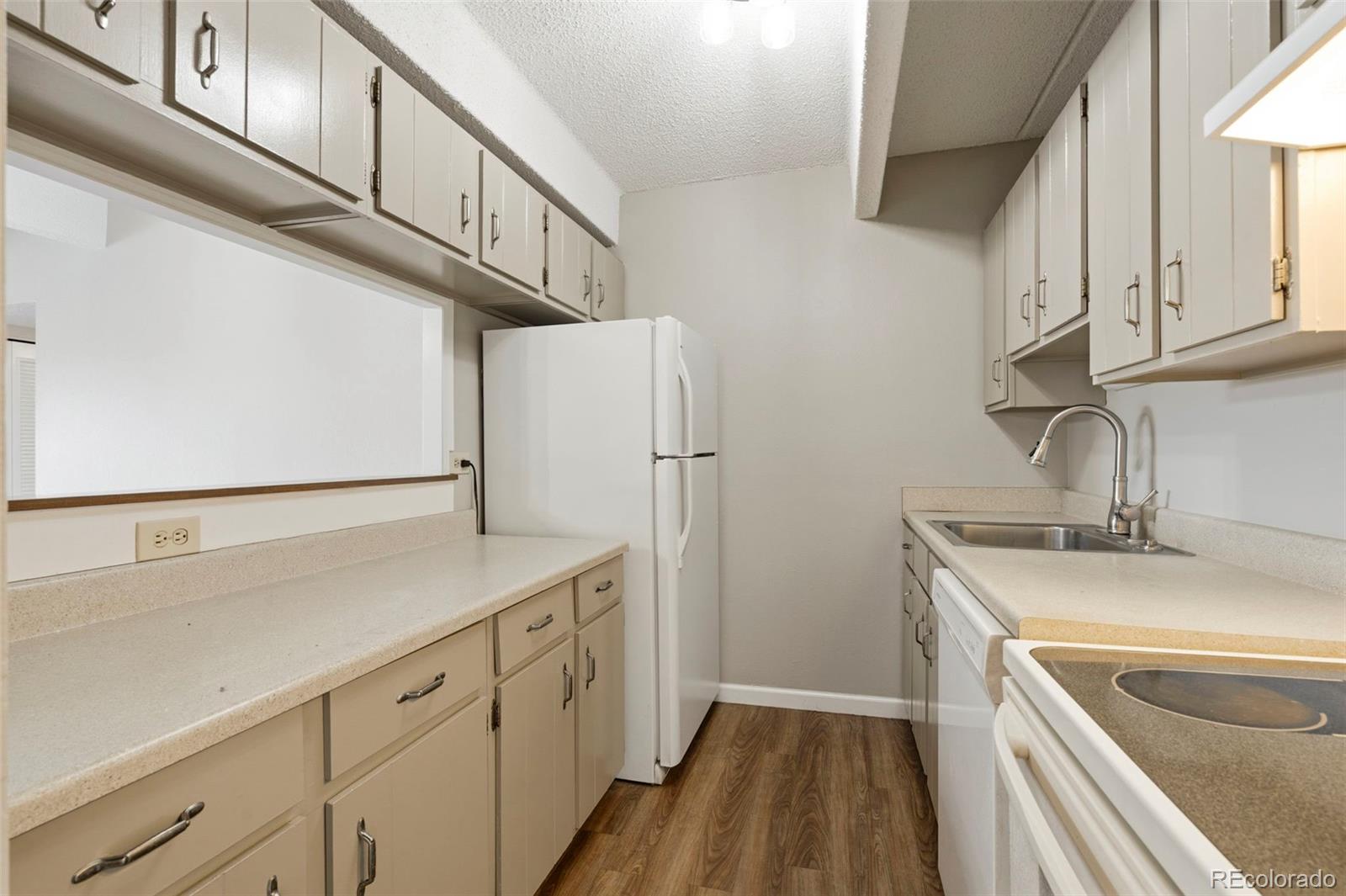 MLS Image #24 for 8060 e girard avenue,denver, Colorado
