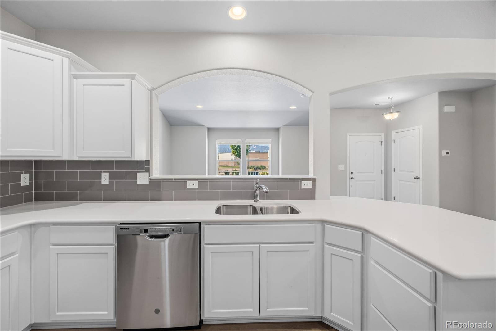 MLS Image #15 for 1062  petra heights,colorado springs, Colorado