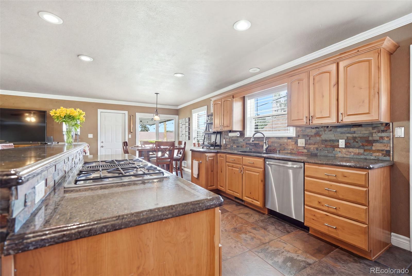 MLS Image #10 for 904  diana street,fort morgan, Colorado